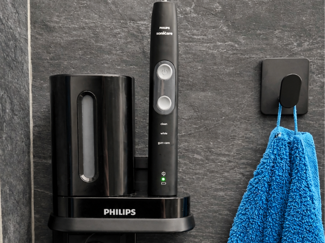 Philips Sonicare wall mount
