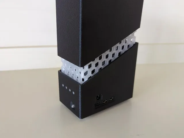 Raspberry Pi 5 + Radxa Penta SATA Hat NAS Case