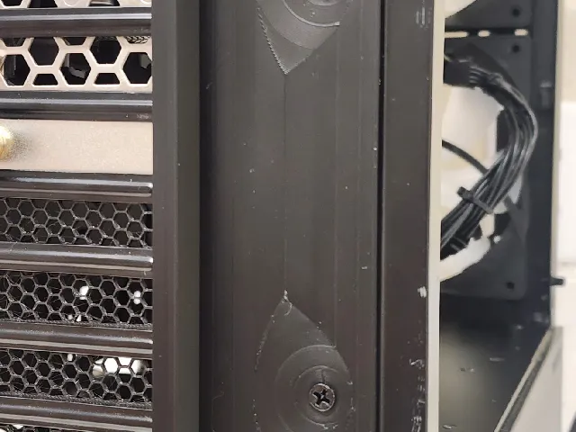 Phanteks Eclipse P300 PCIe Bracket Cover