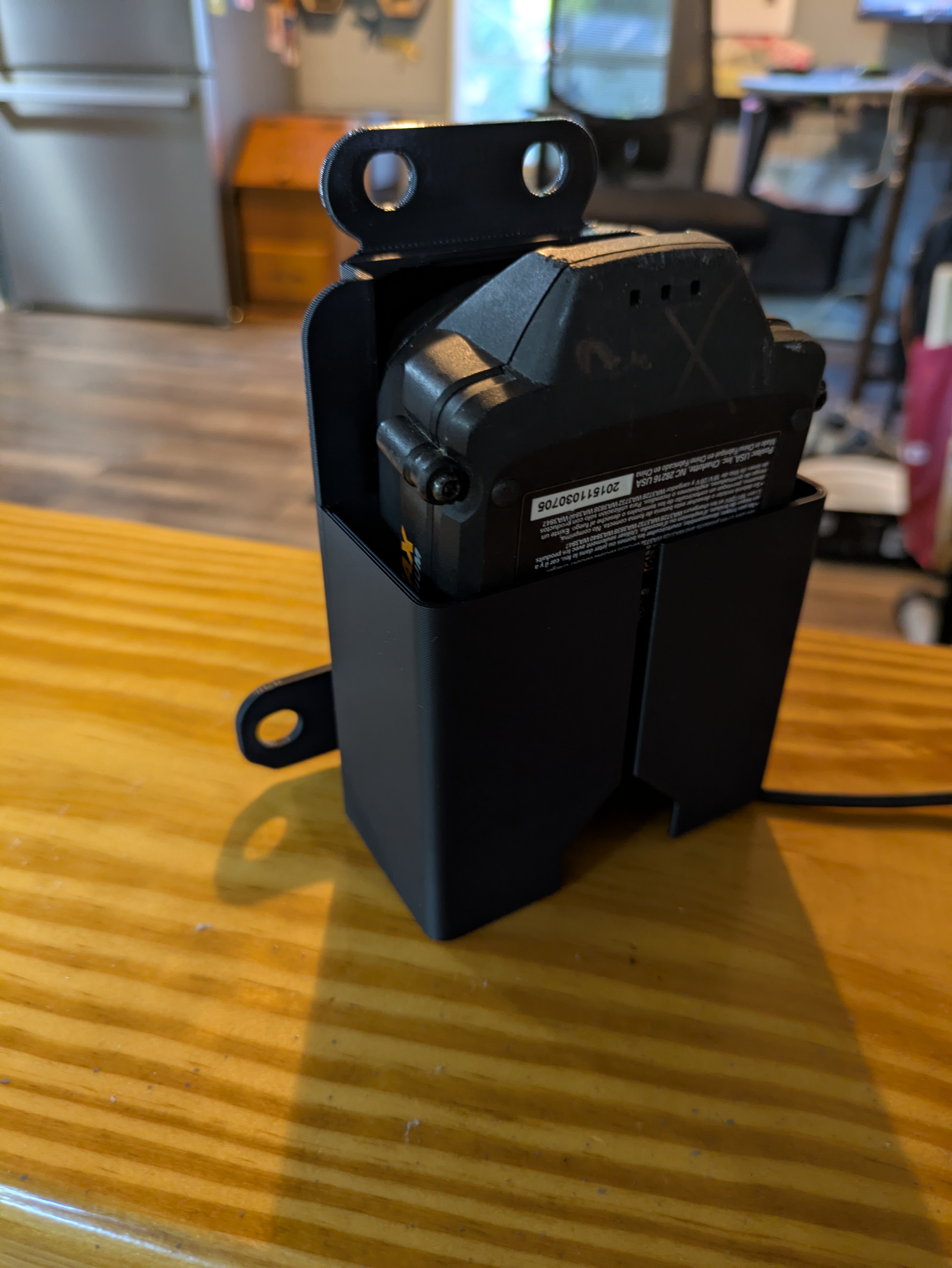 Worx charger and battery holder