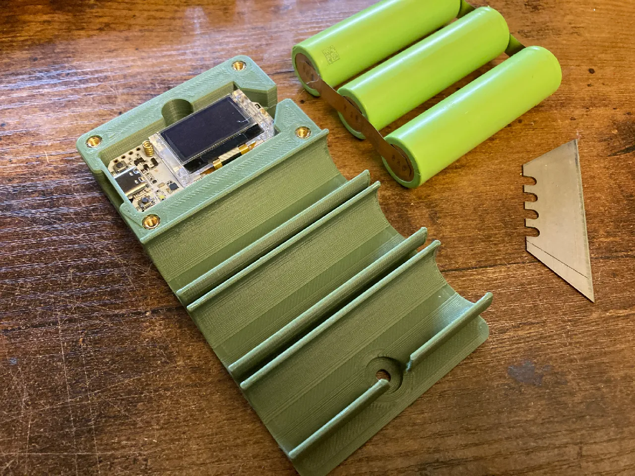 HeltecV3 Enclosure for 18650 Cells - Solar Meshtastic Node by Ross