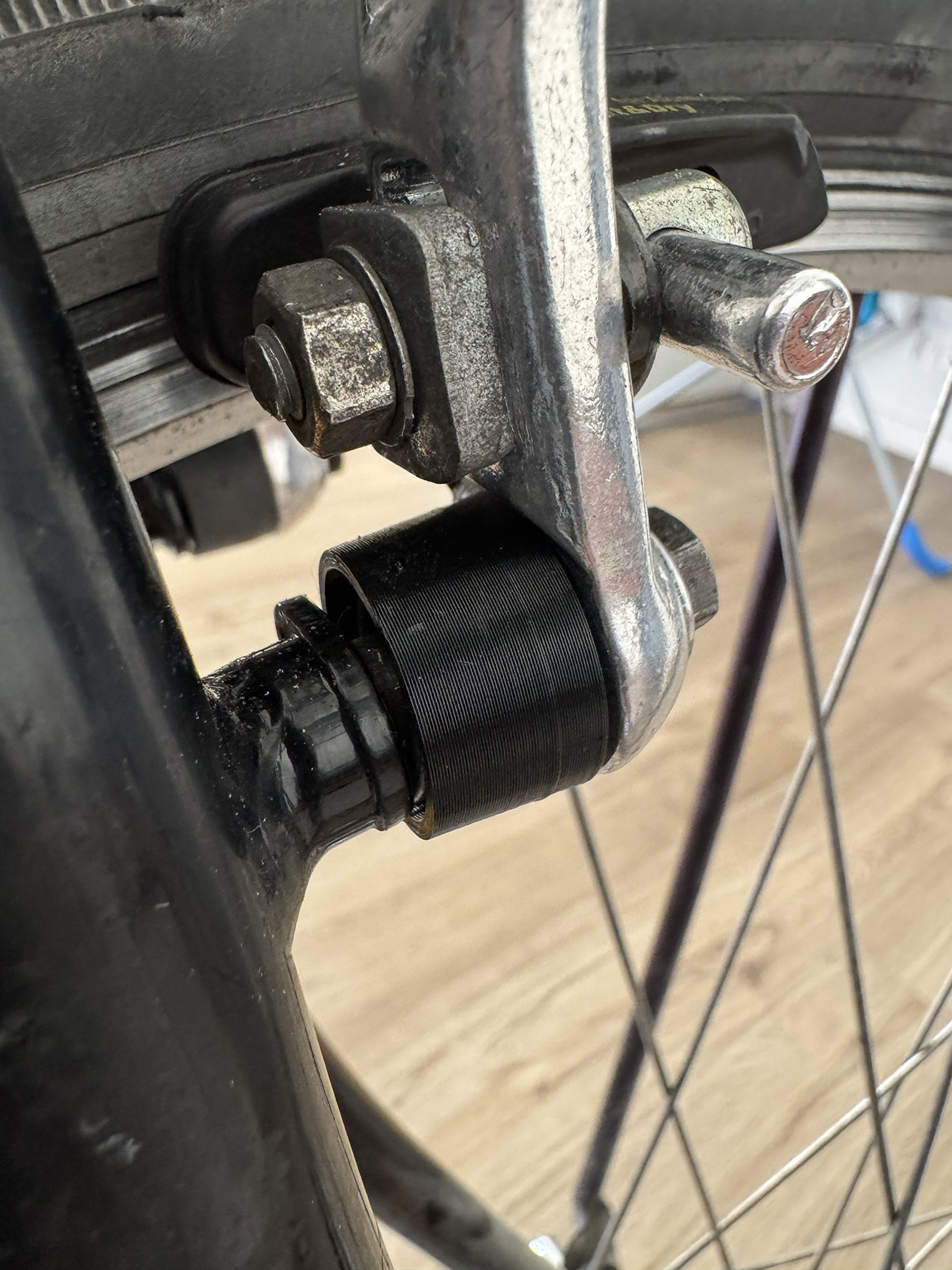 Shimano Altus Cantileverbremse Federgehäuse/Shimano Altus cantilever brake spring housing