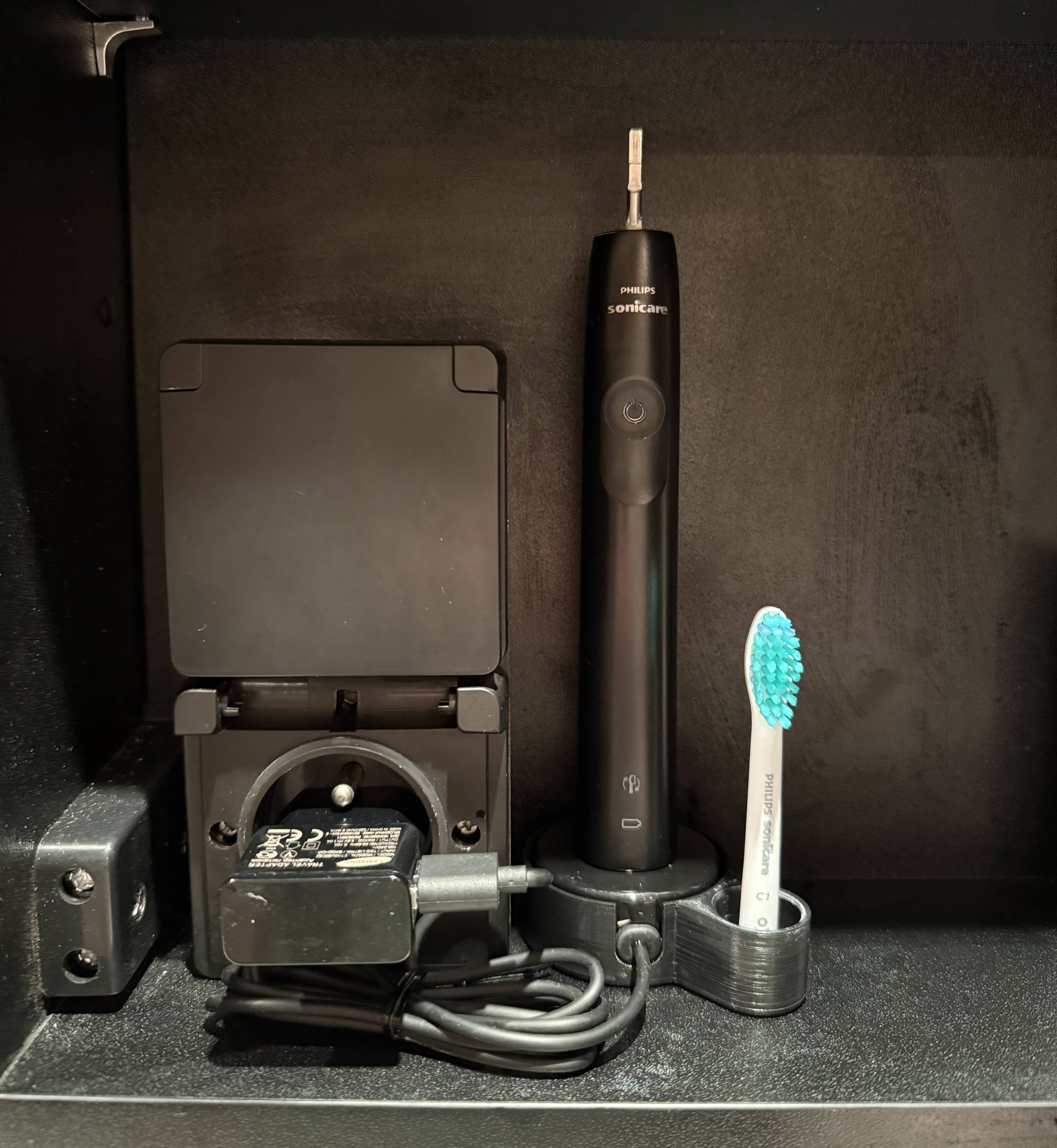 Toothbrush holder for Philips Sonicare