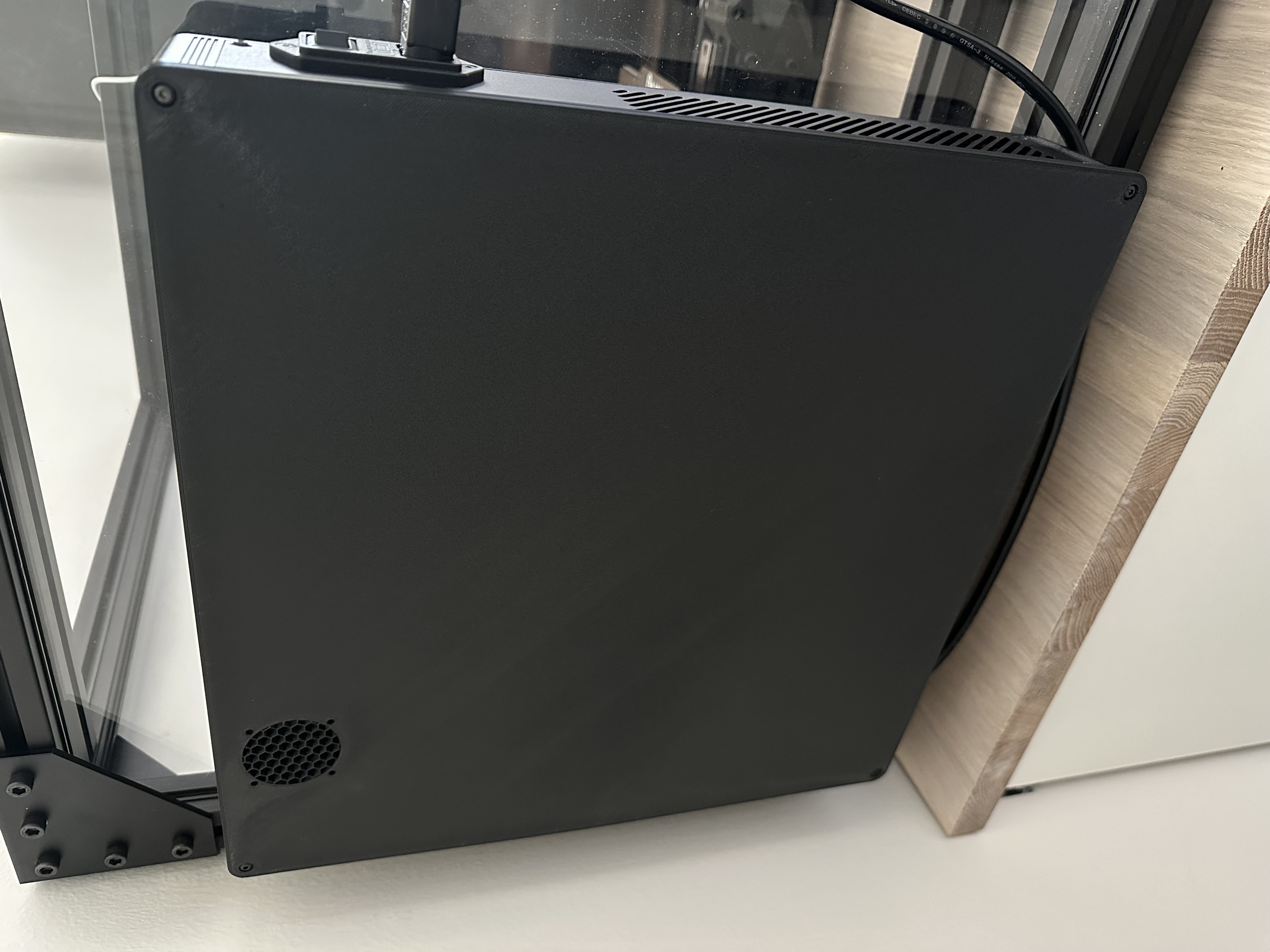 Lid for RatRig electronics enclosure