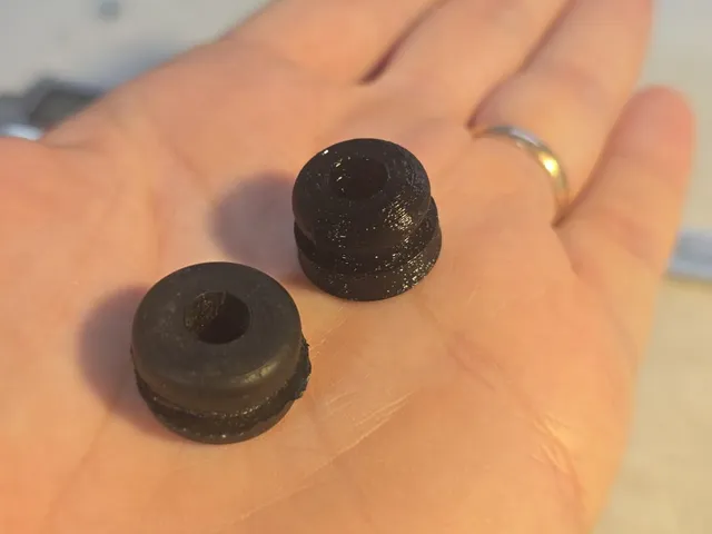 Kenwood Chef Motor Mount / Rubber Bush Replacement - TPU