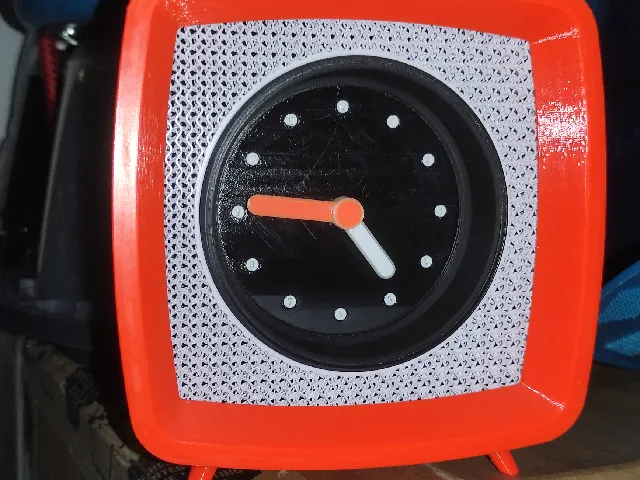 Mid-Century Modern Desk Clock revised dial hands