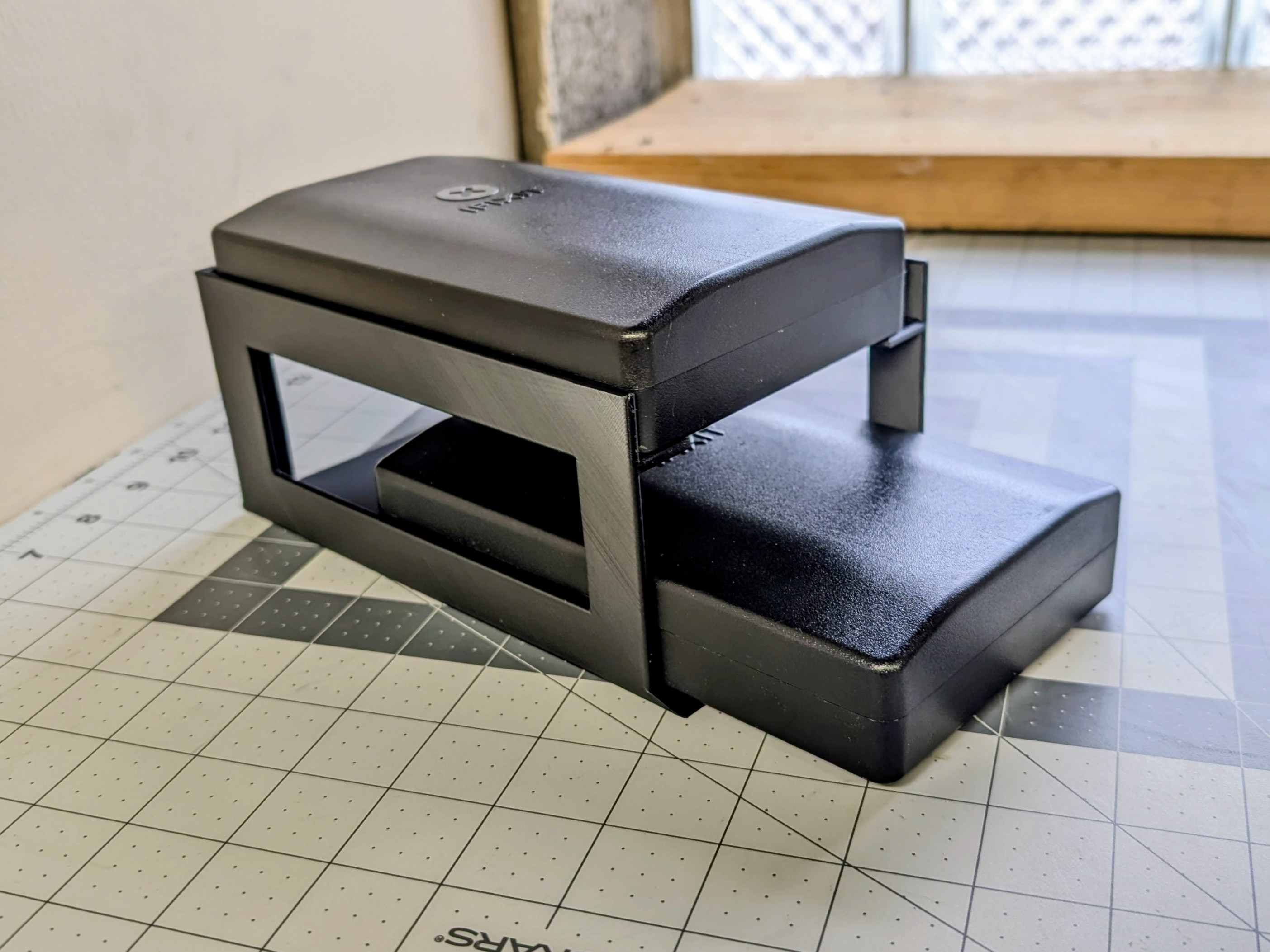 iFixit Mako Driver/Mahi Driver Stand 3D model