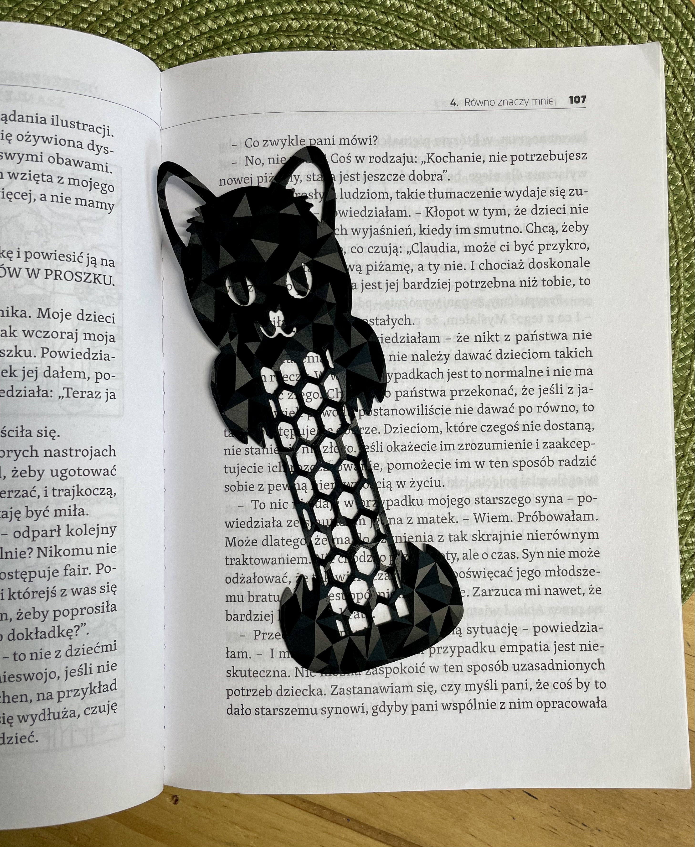 Cat Bookmark – Minimalist 3D Printed Page Marker