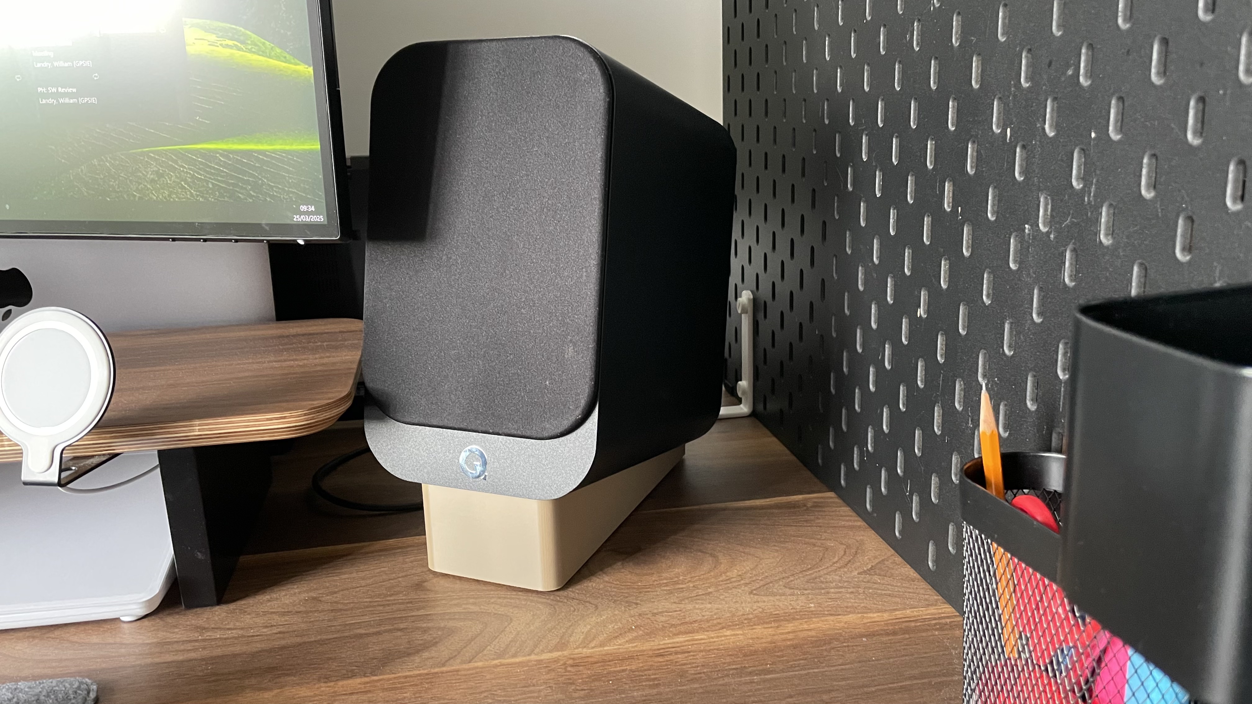 Bookshelf Speaker Stands for desk
