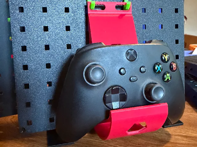 X-Box Controller Holder for Peg Board System_Free Standing