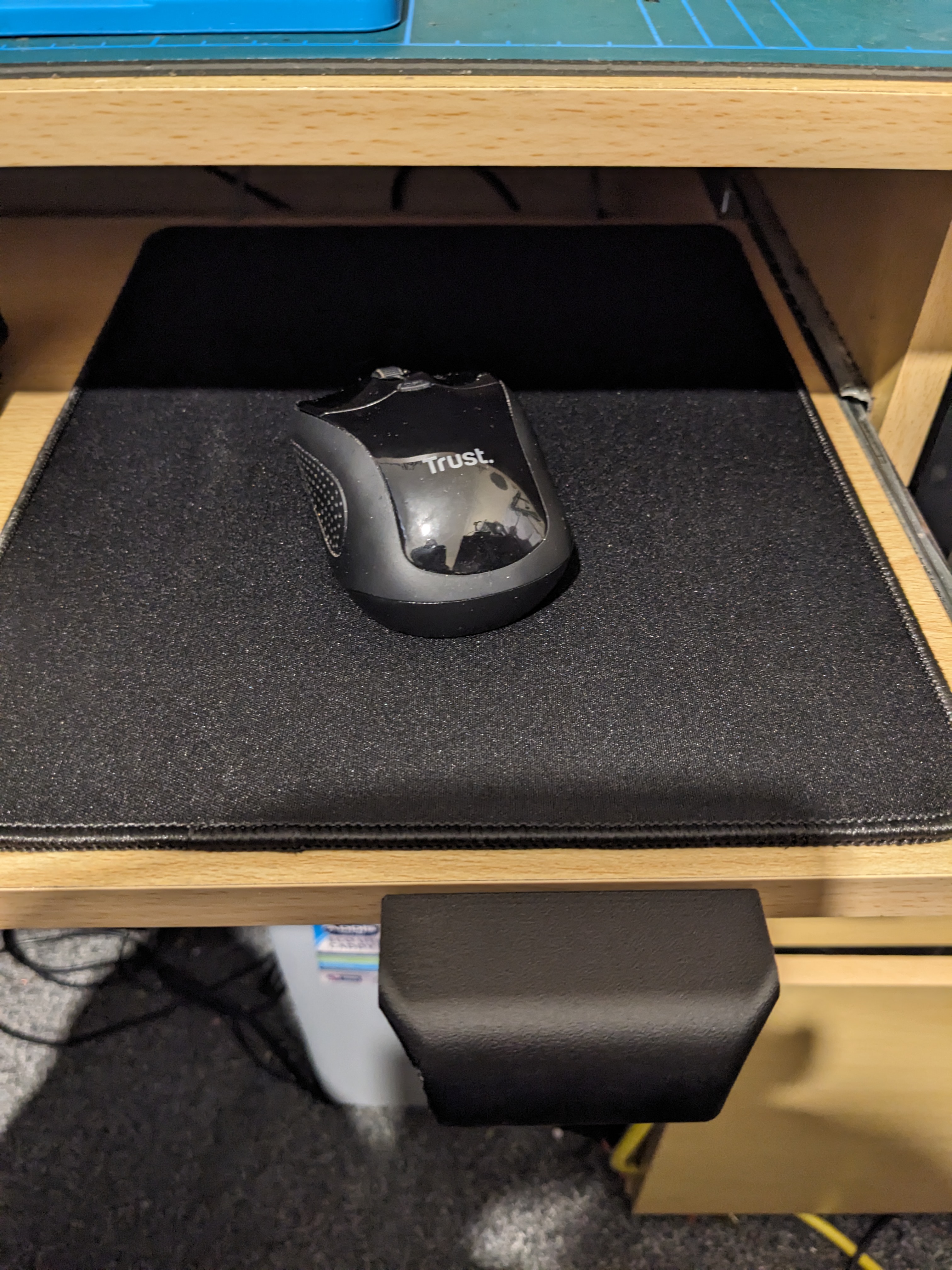 Desk sliding keyboard tray handle