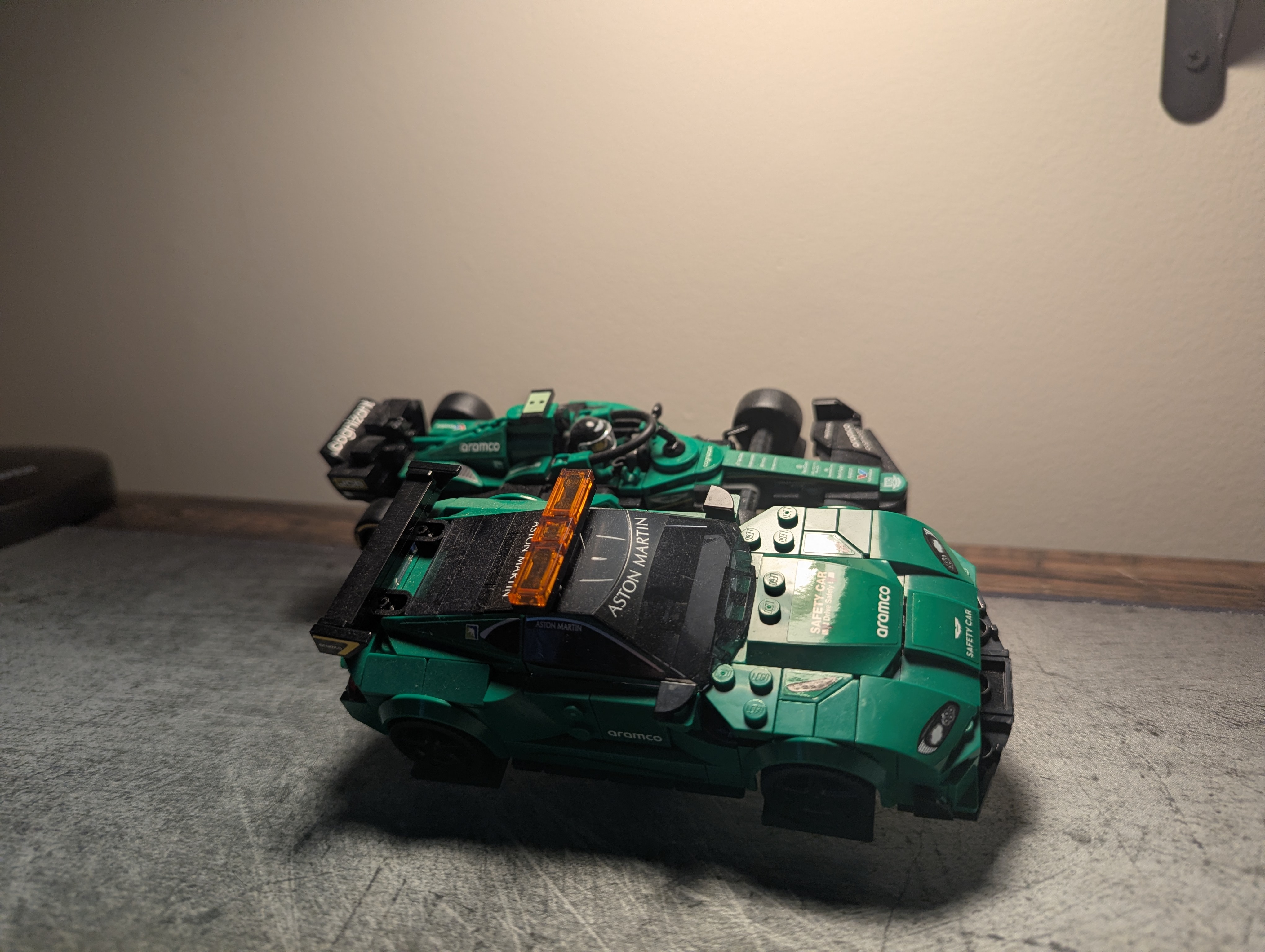Lego Speed Champion F1 Stand