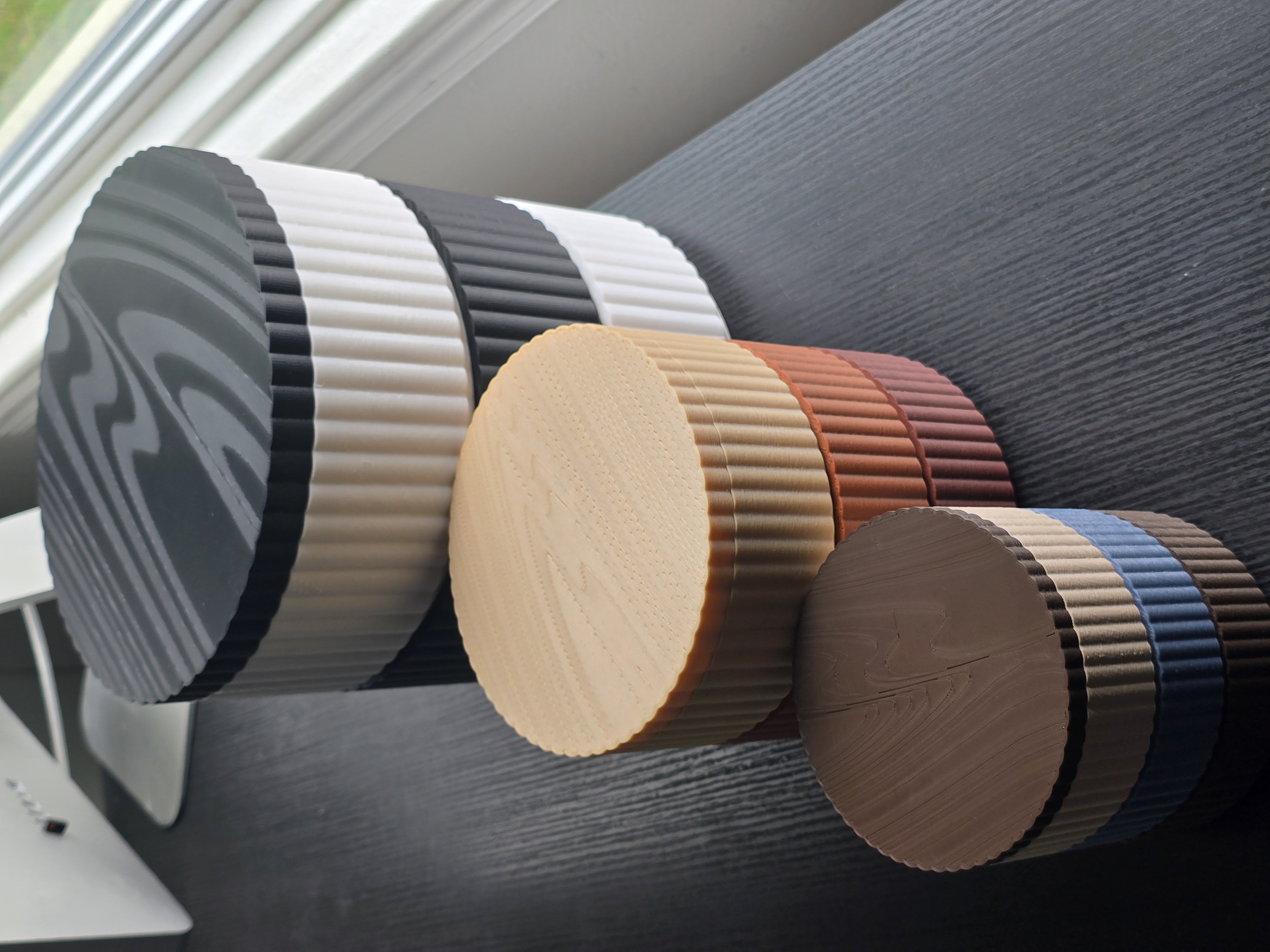 Wood Grain Catch bowls w/ Inserts