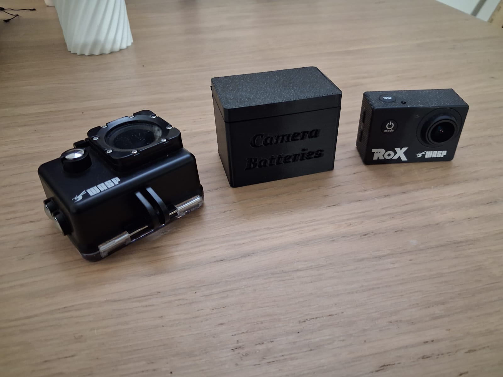 GoPro Battery Holder (No Hardware) — miniatura 2