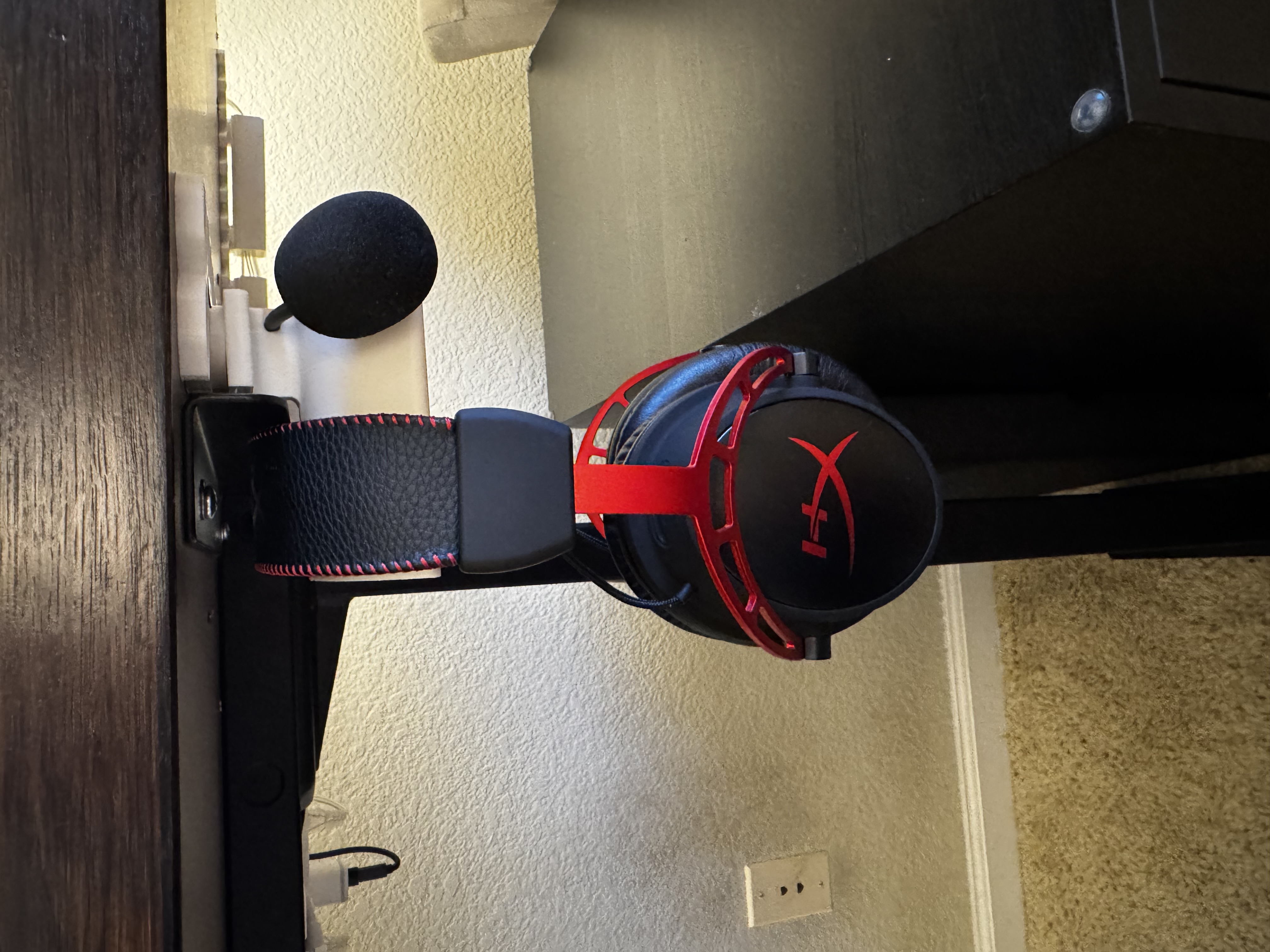 Multiconnect Headphone Stand