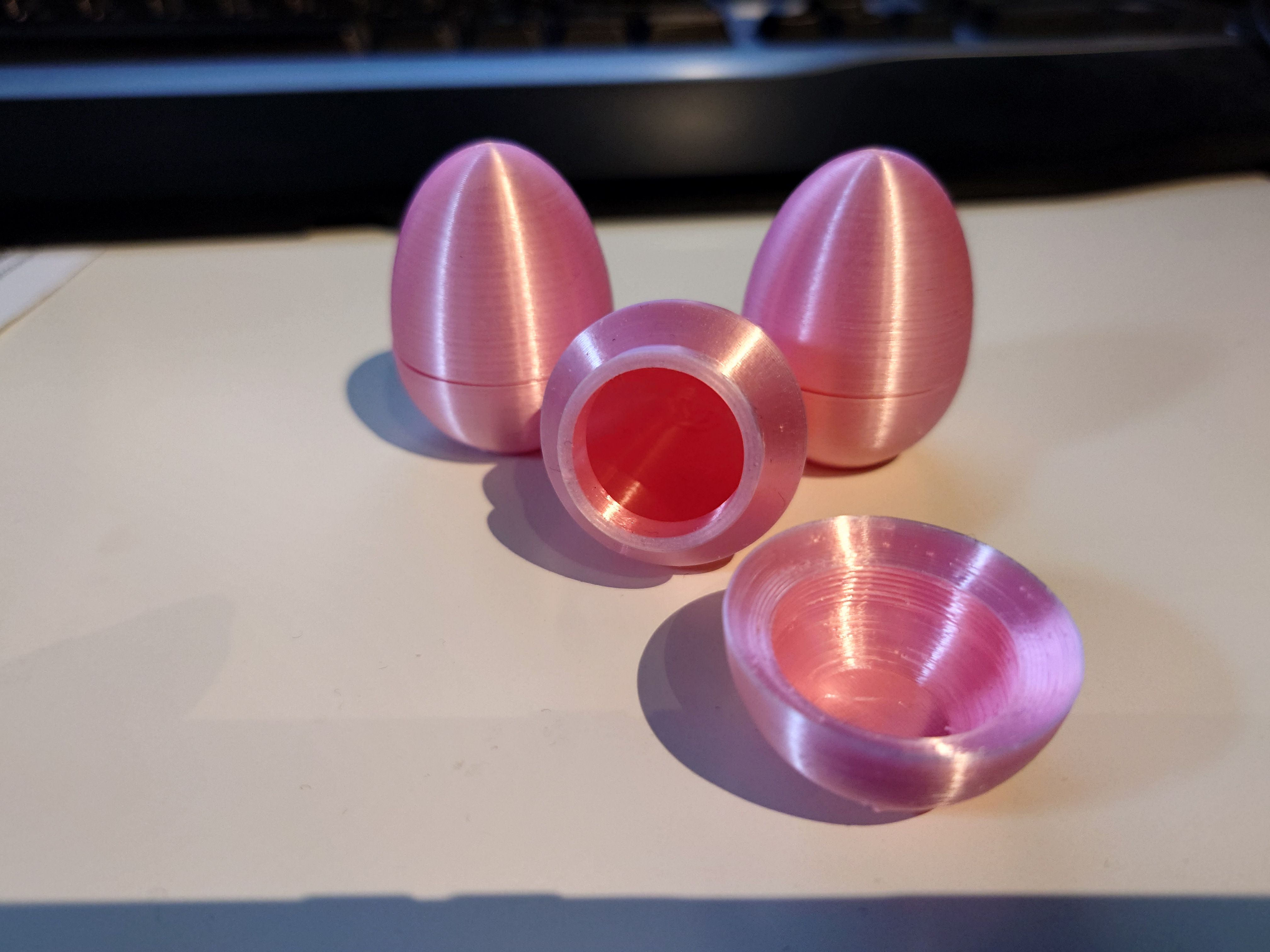 Threaded Egg Container For Presents Or Decoration
