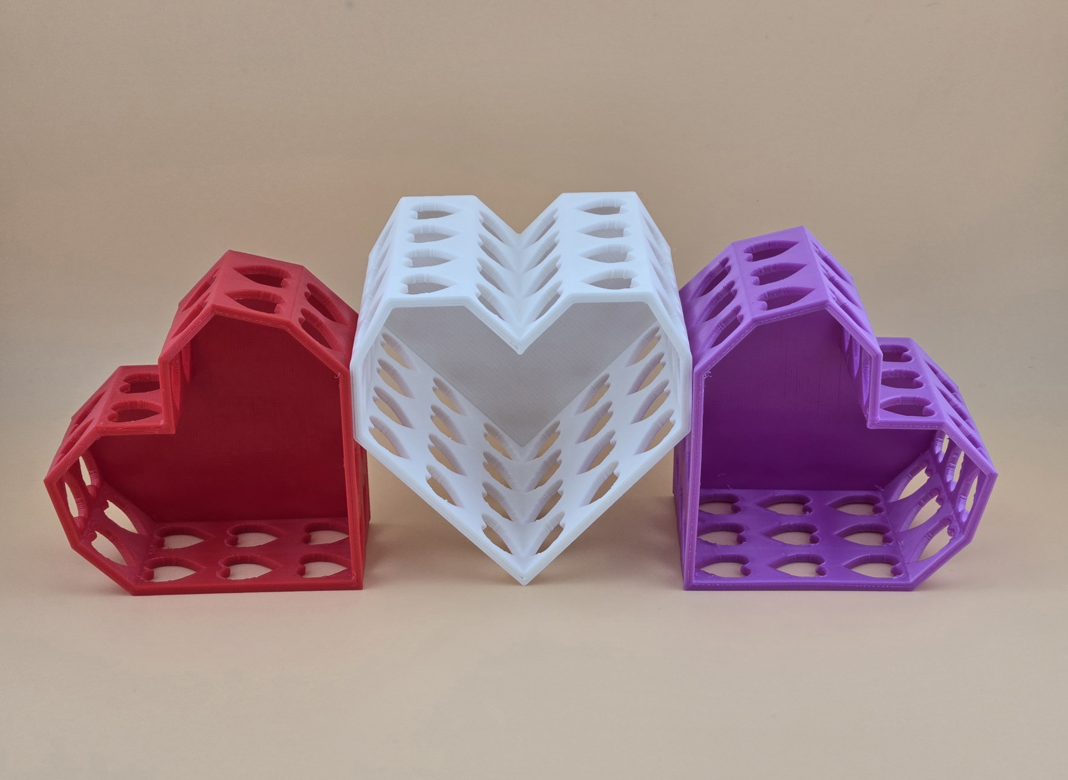 Simple Open Frame Heart Basket Pen Holder Catch All Tray Set - Lovely Valentine's Day Decor