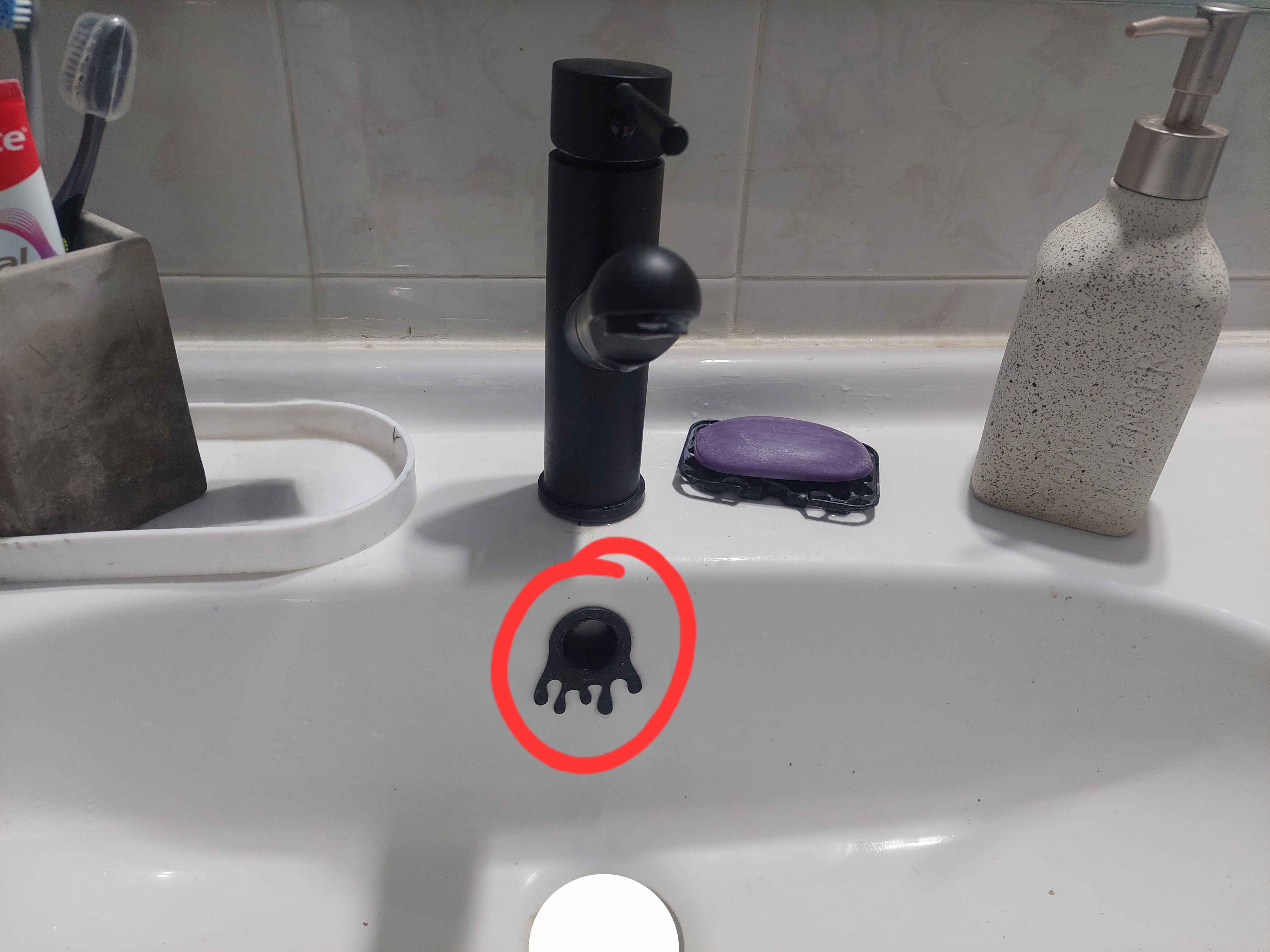 Drop sink overflow cover