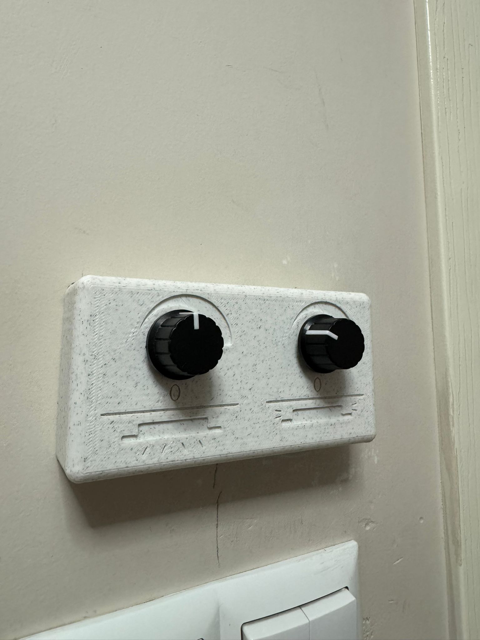 dual dimmer box