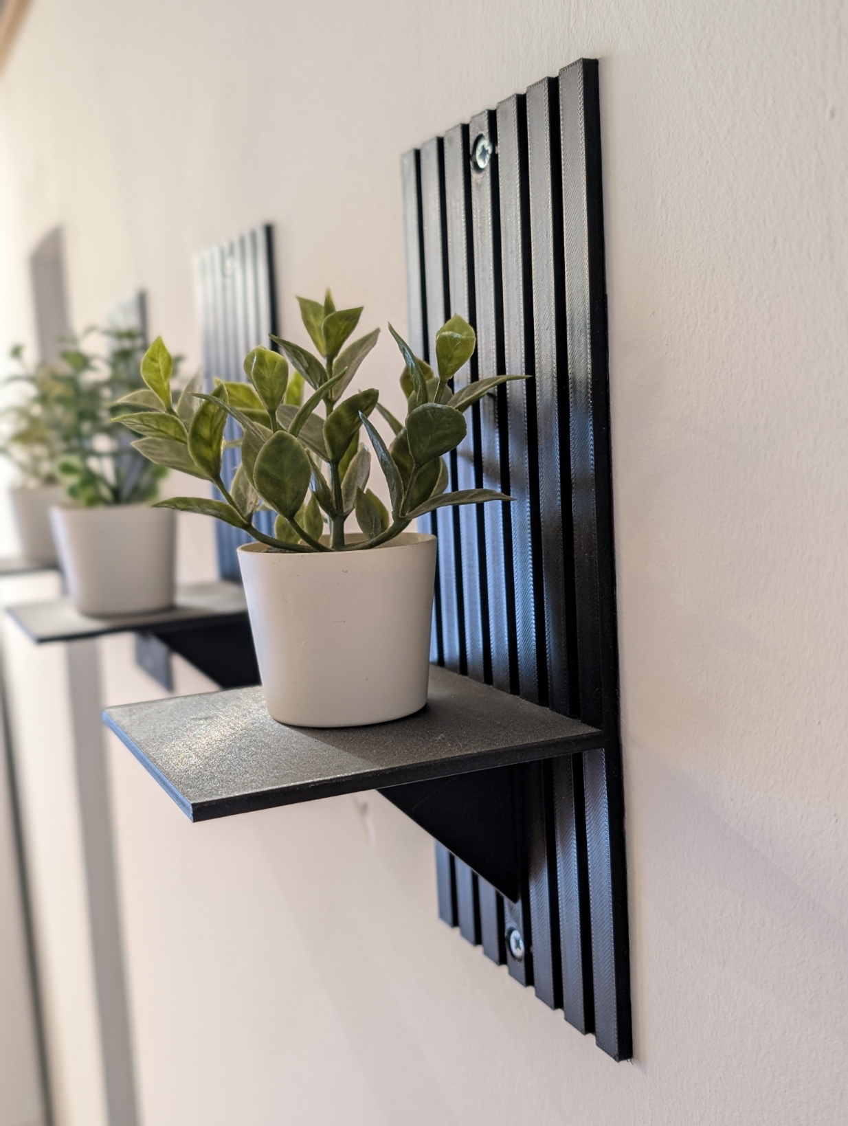 Miniatura 2 do modelo 3D Ultimate Parametric Wall Shelf