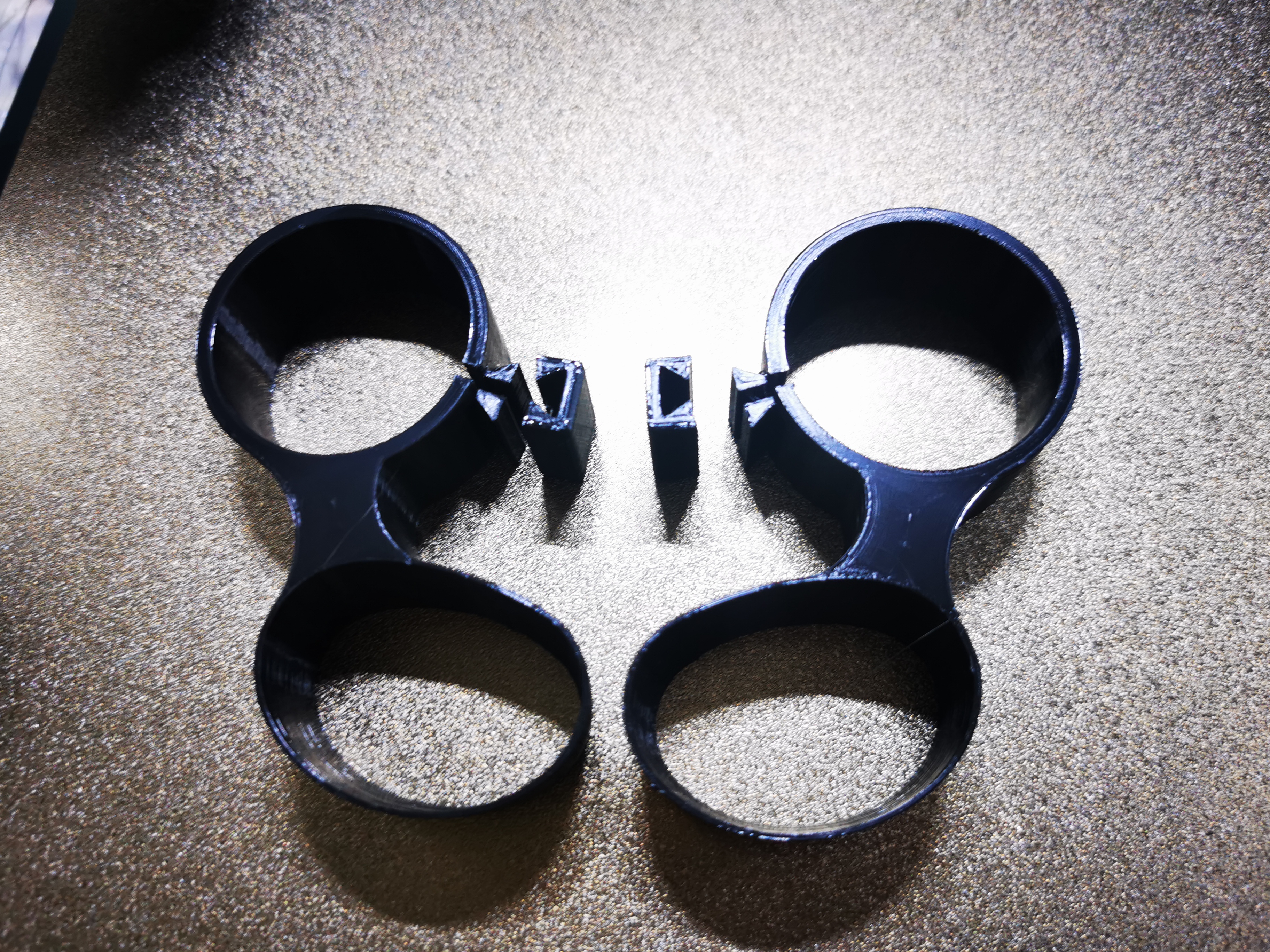 Halter für Controller Quest 3 an Crosstrainer