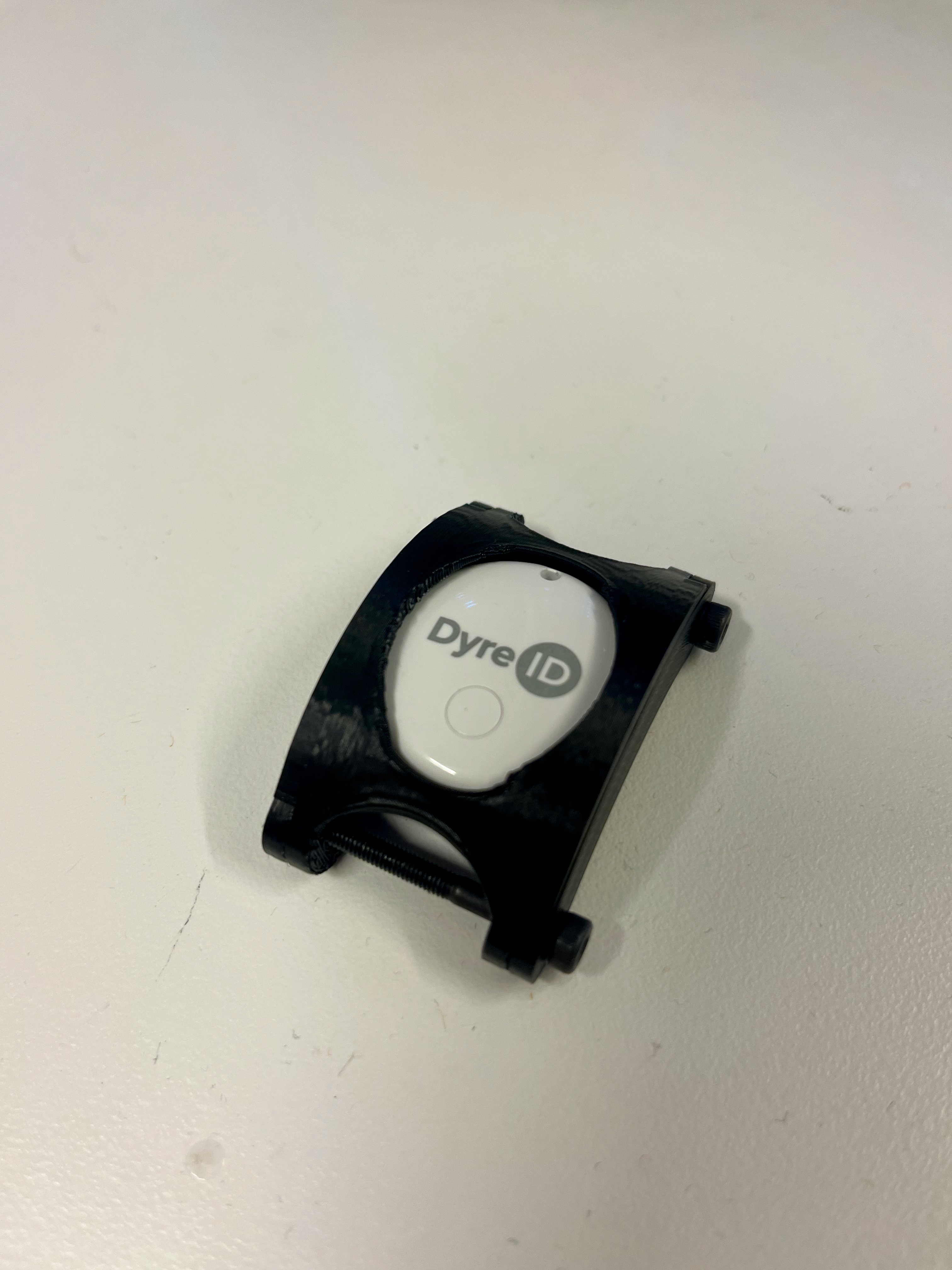 DyreID Collar Holder