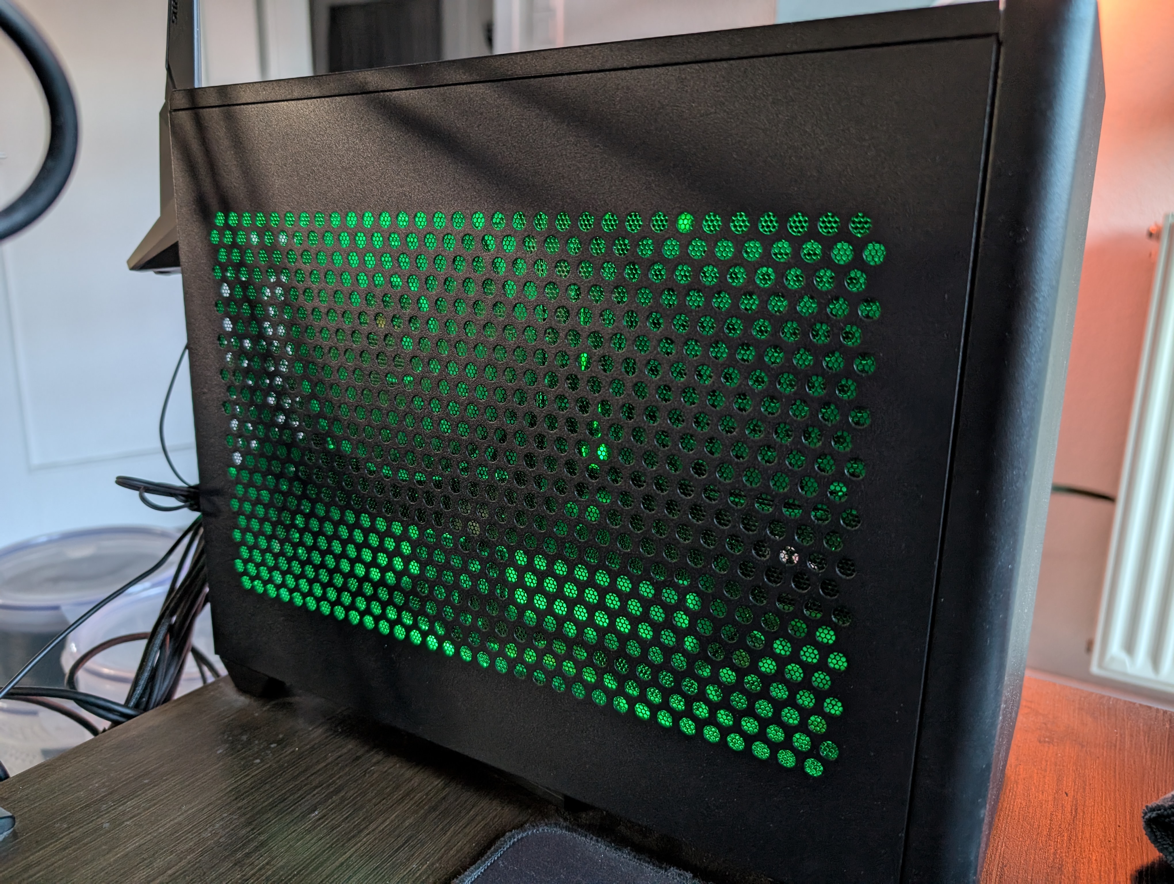 NR200 LED Strip Rail