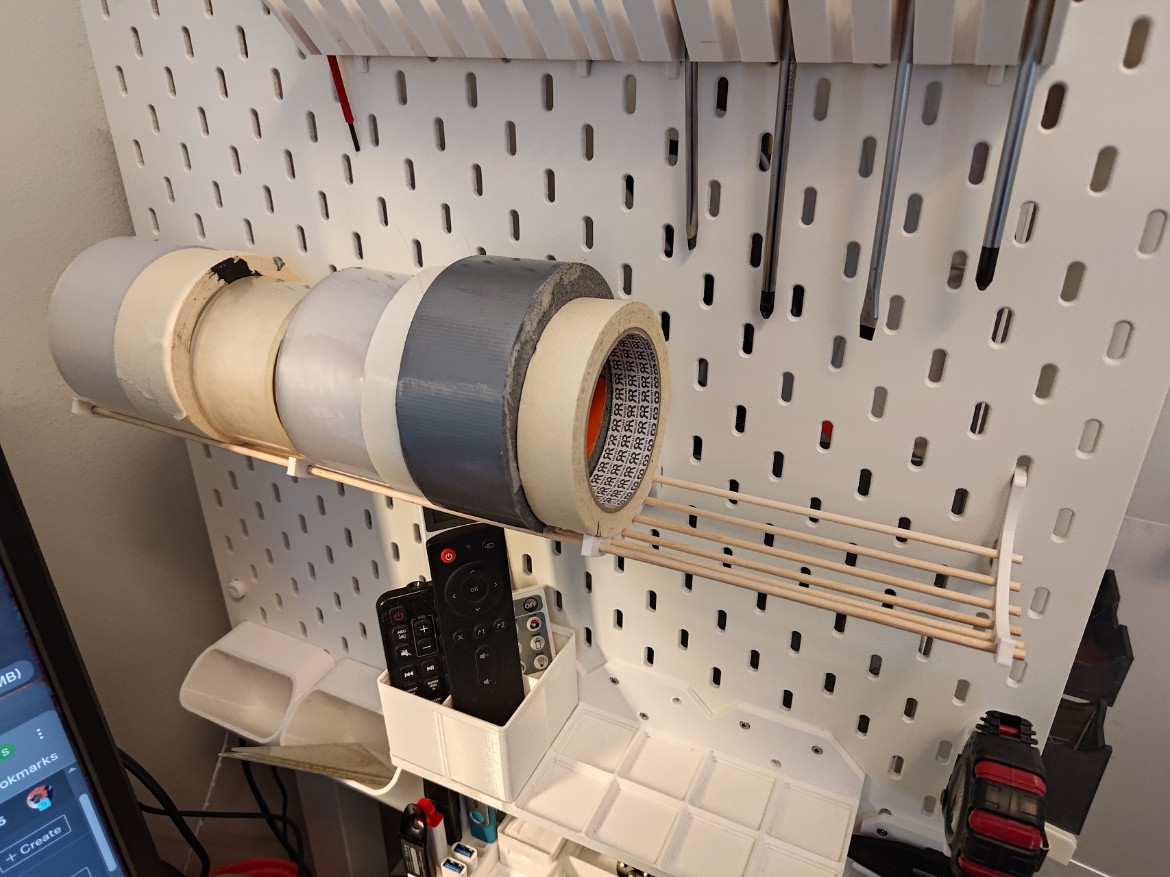 Skådis tape holder for 4mm rods