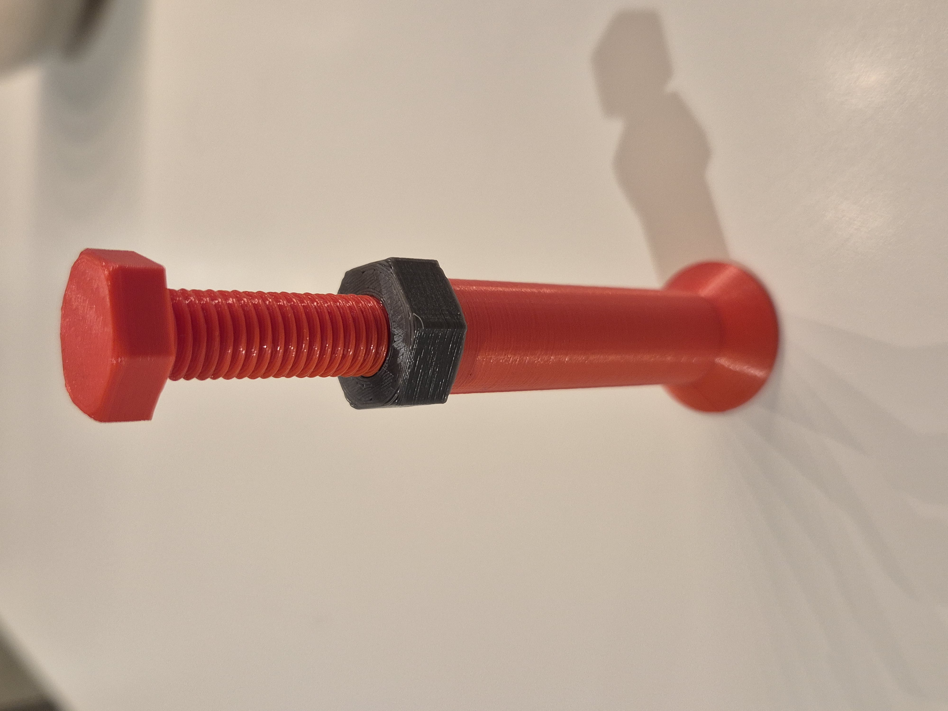Adjustable support for heavy graphic cards