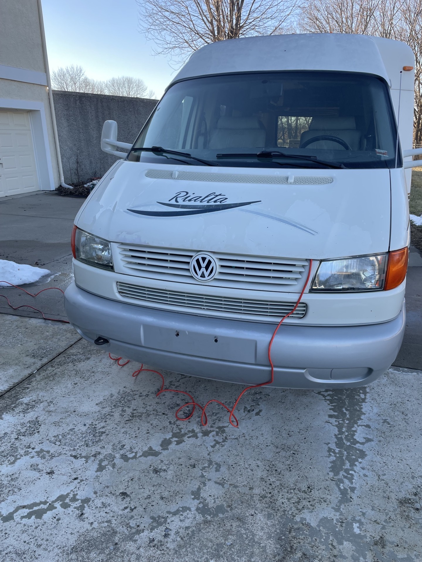 Rialta Front Camera Mount in VW Emblem