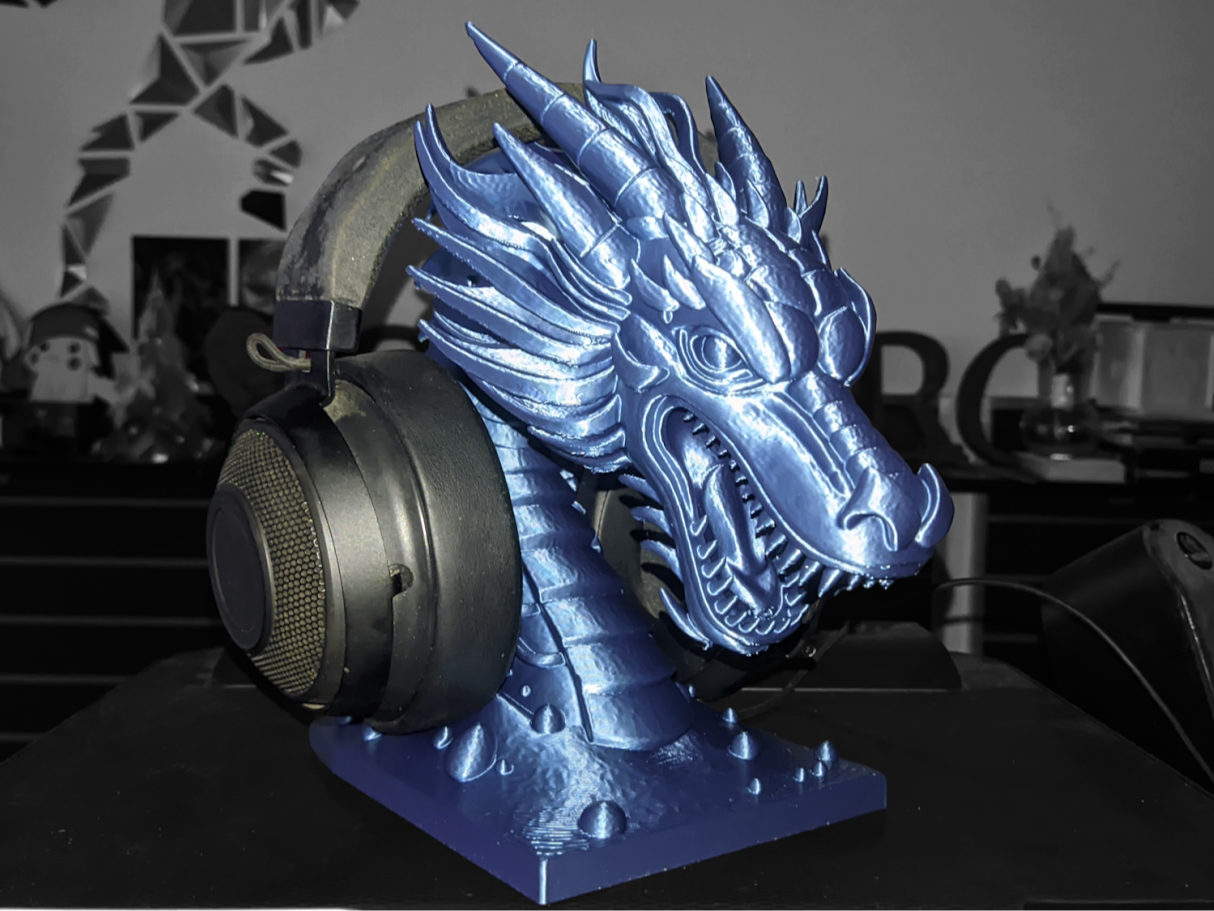 Water Dragon Headphone Stand
