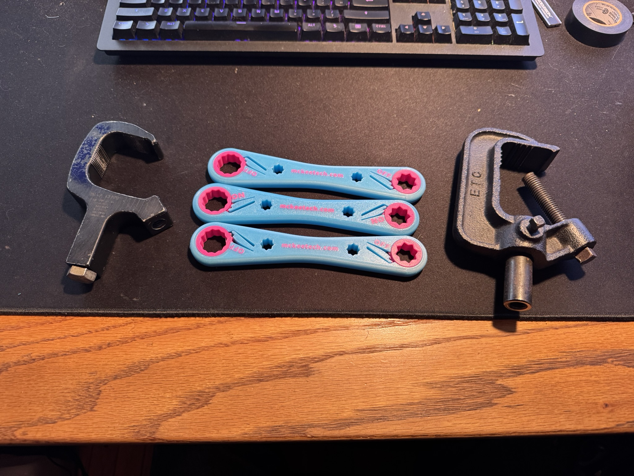 Ratcheting Lighting Focus Wrench rev2
