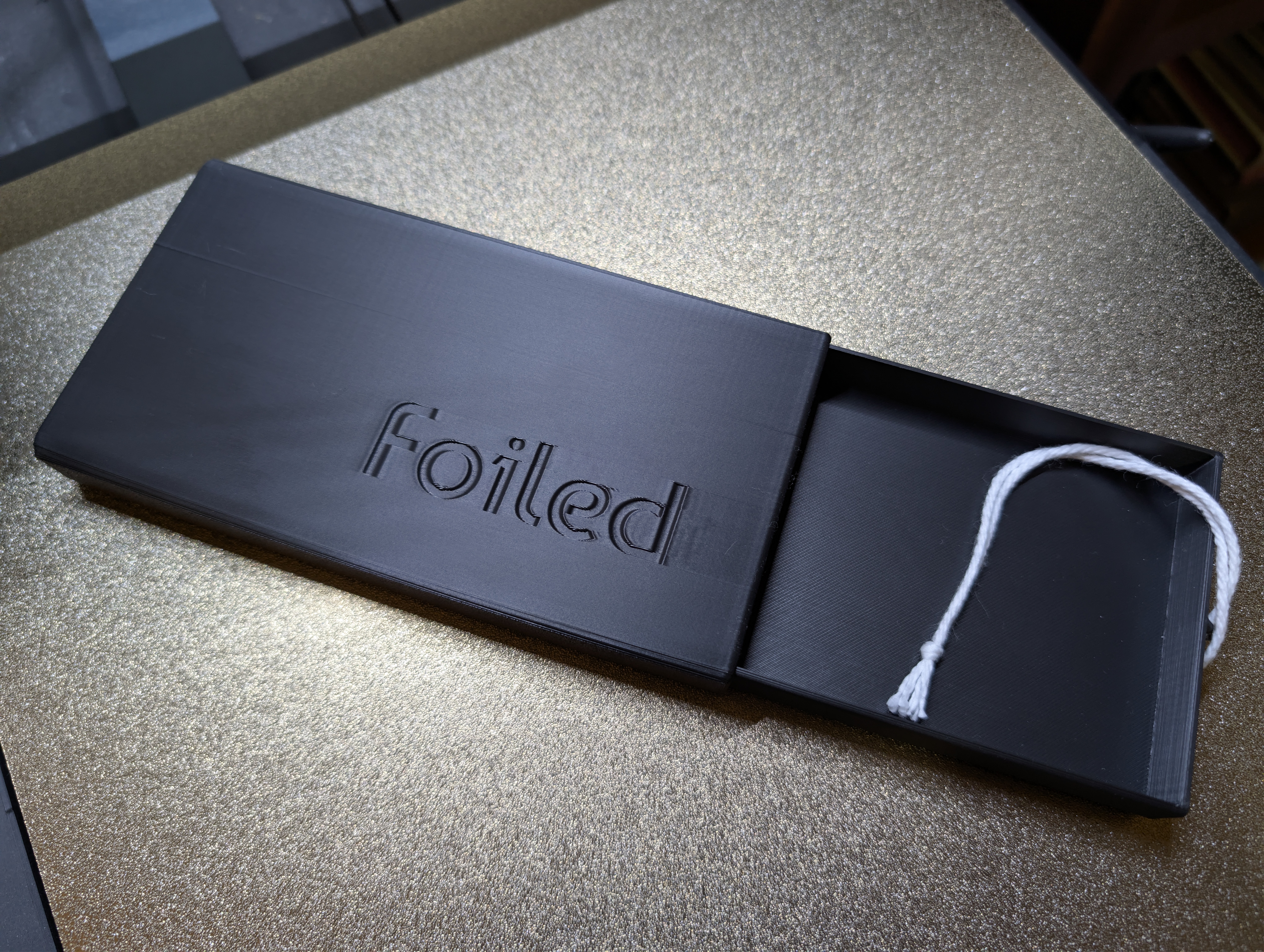Foiled | A quick and functional Faraday Cage for your Mobile Device or Keys — miniatura 3
