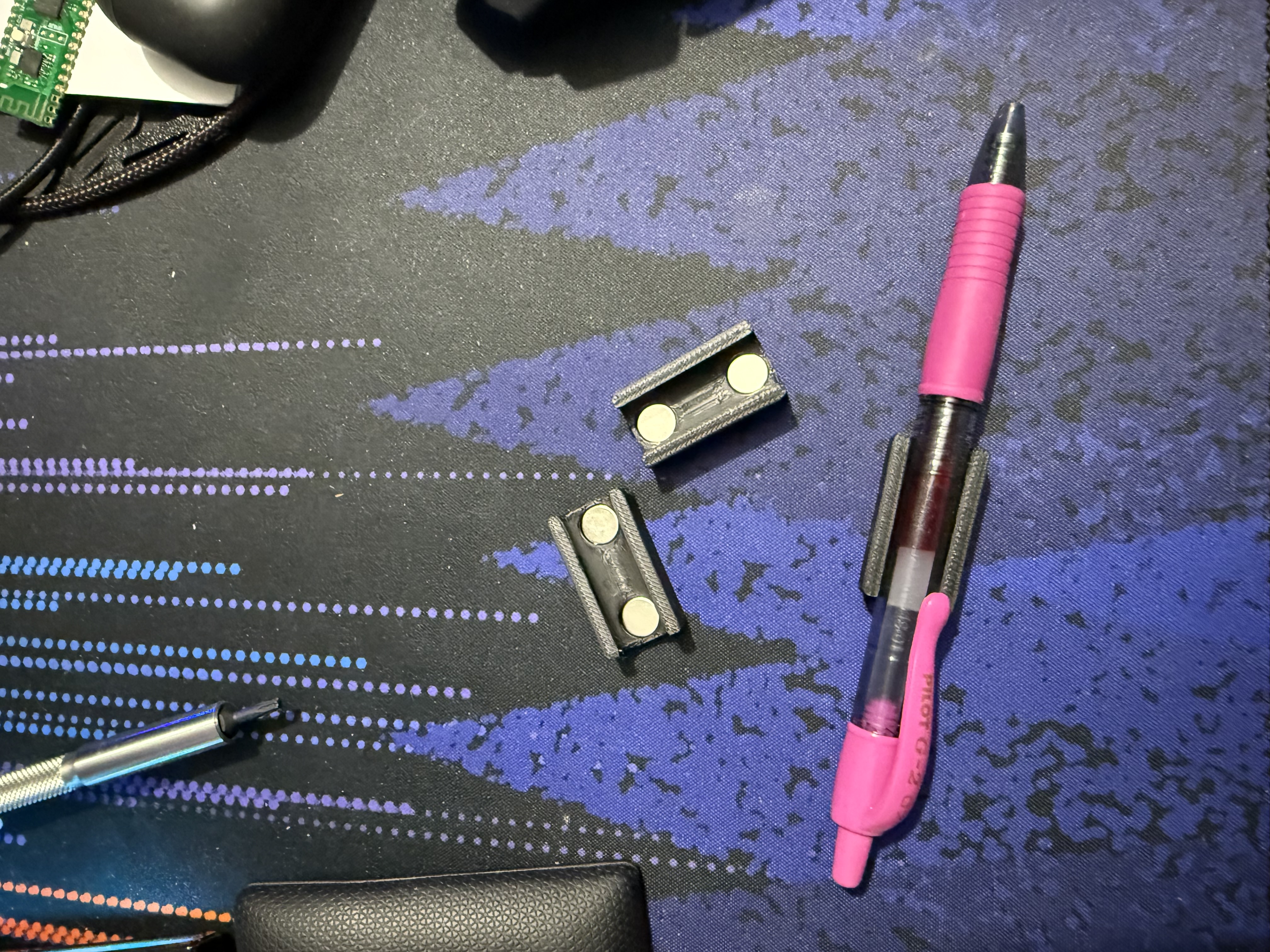 G2 Pilot Pen Magnetic Holder 8x3mm Magnet