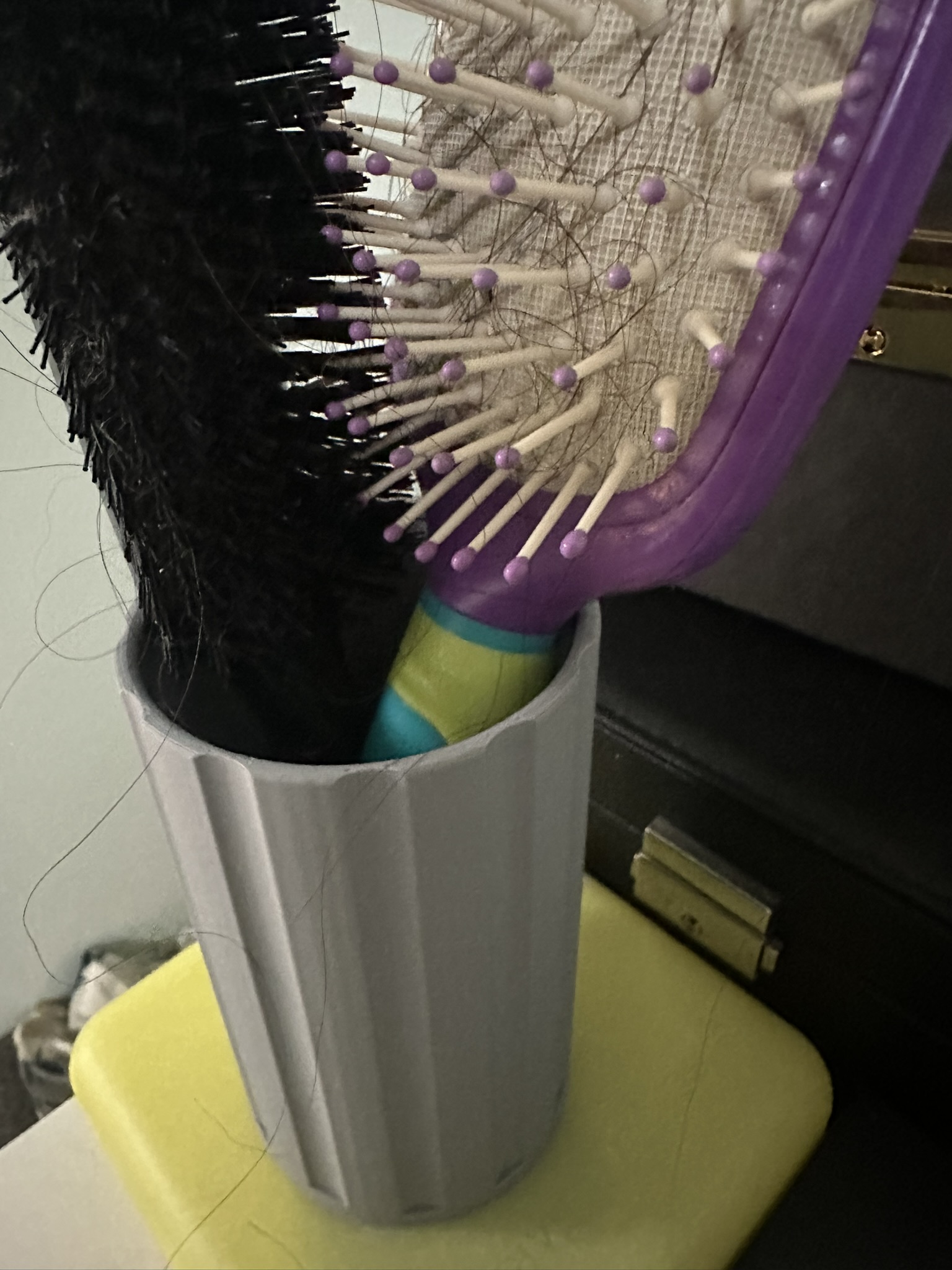 Make up Vase