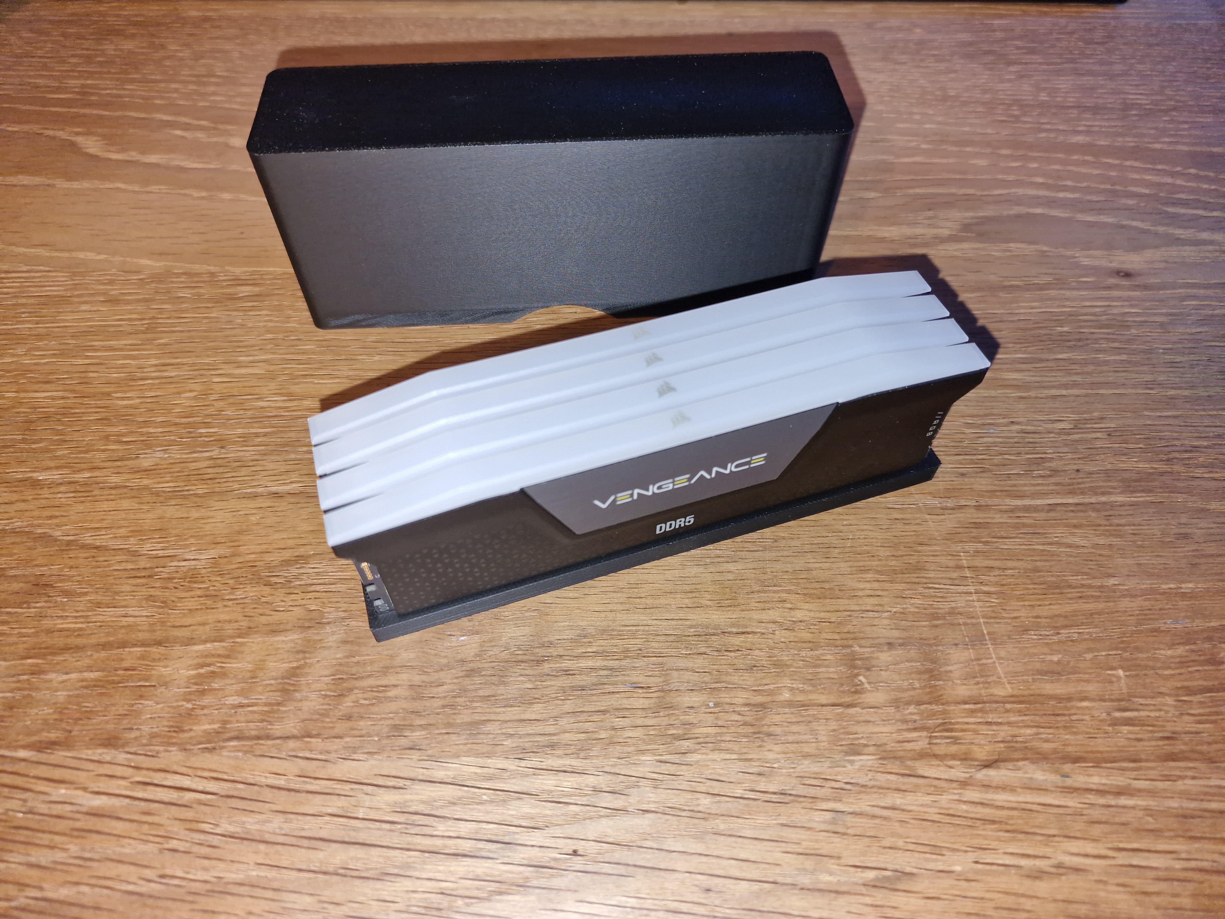 Miniatura 2 do modelo 3D Ram Holder Storage Box