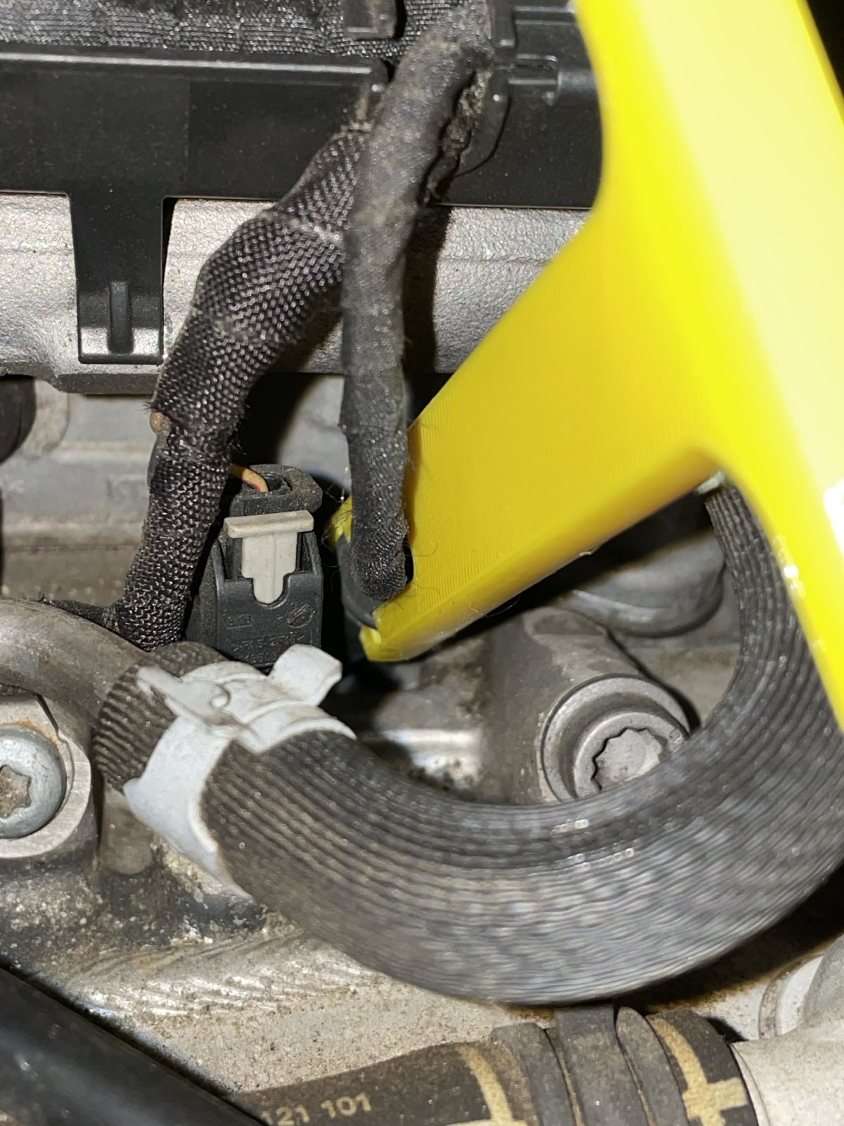 Abziehilfe für Glühkerzenstecker / Removal aid for glow plug connectors (VW Golf 7 1.6 TDI Common Rail Diesel)