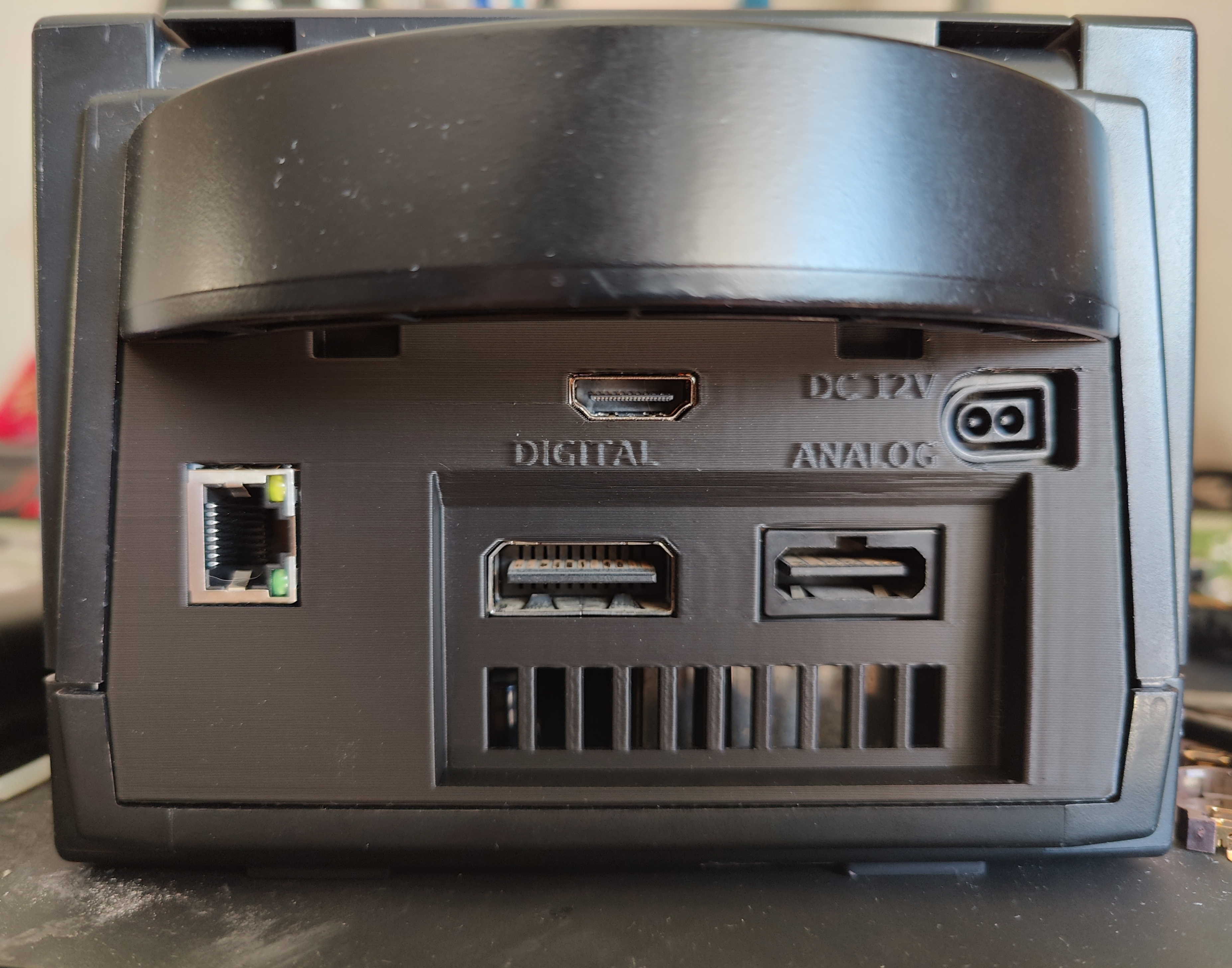 GameCube DOL-001 Backplate - FlippyDrive Deluxe - RetroGem HDMI No SD slot