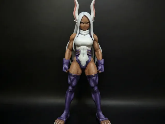 Rabbit Hero: Mirko figure