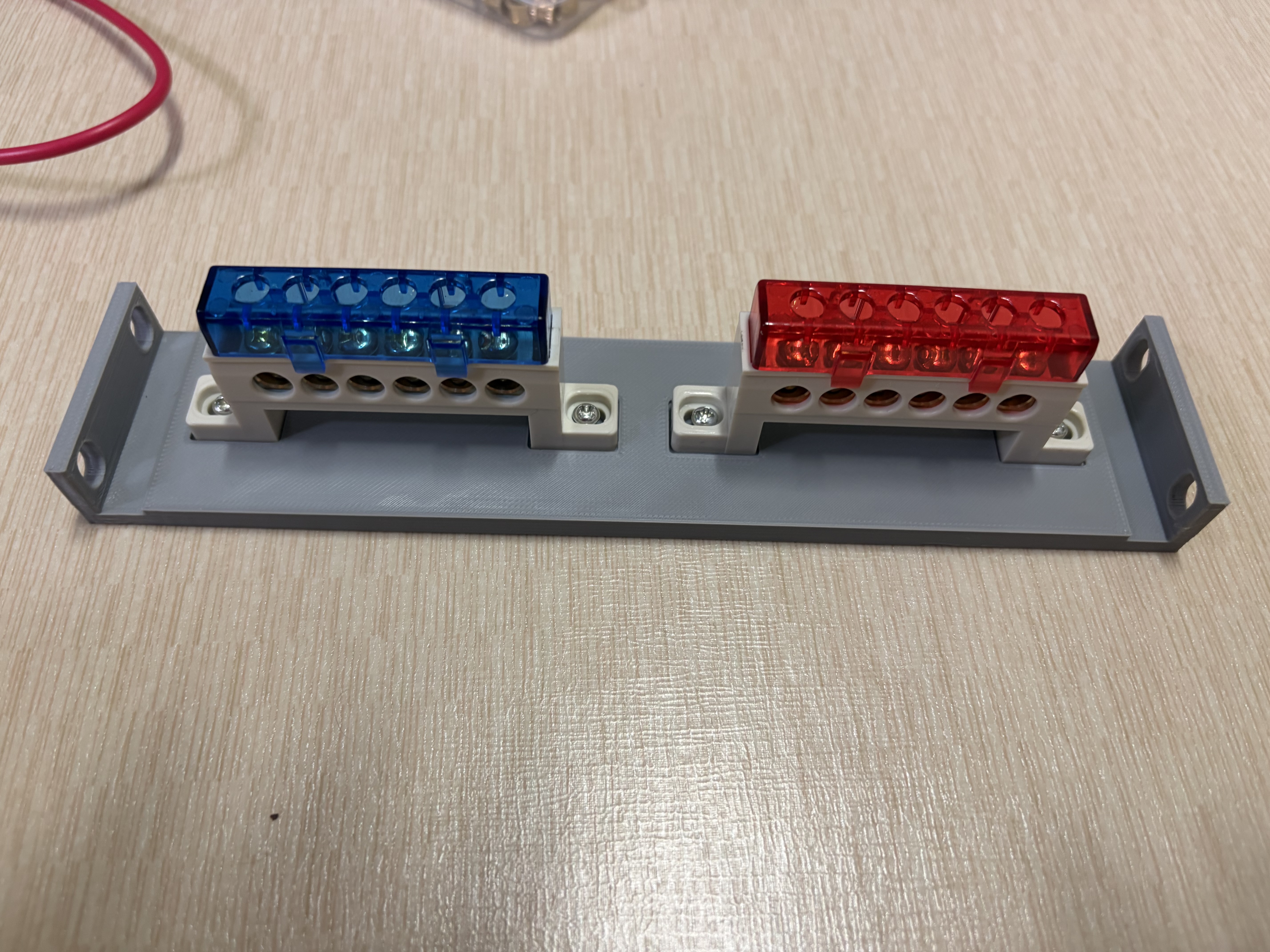 two 6 hole wire terminal for 10 inch rack side panel