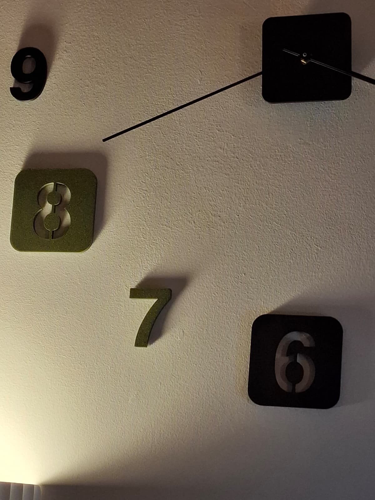 modern and minimalistic wall clock — thumbnail 7