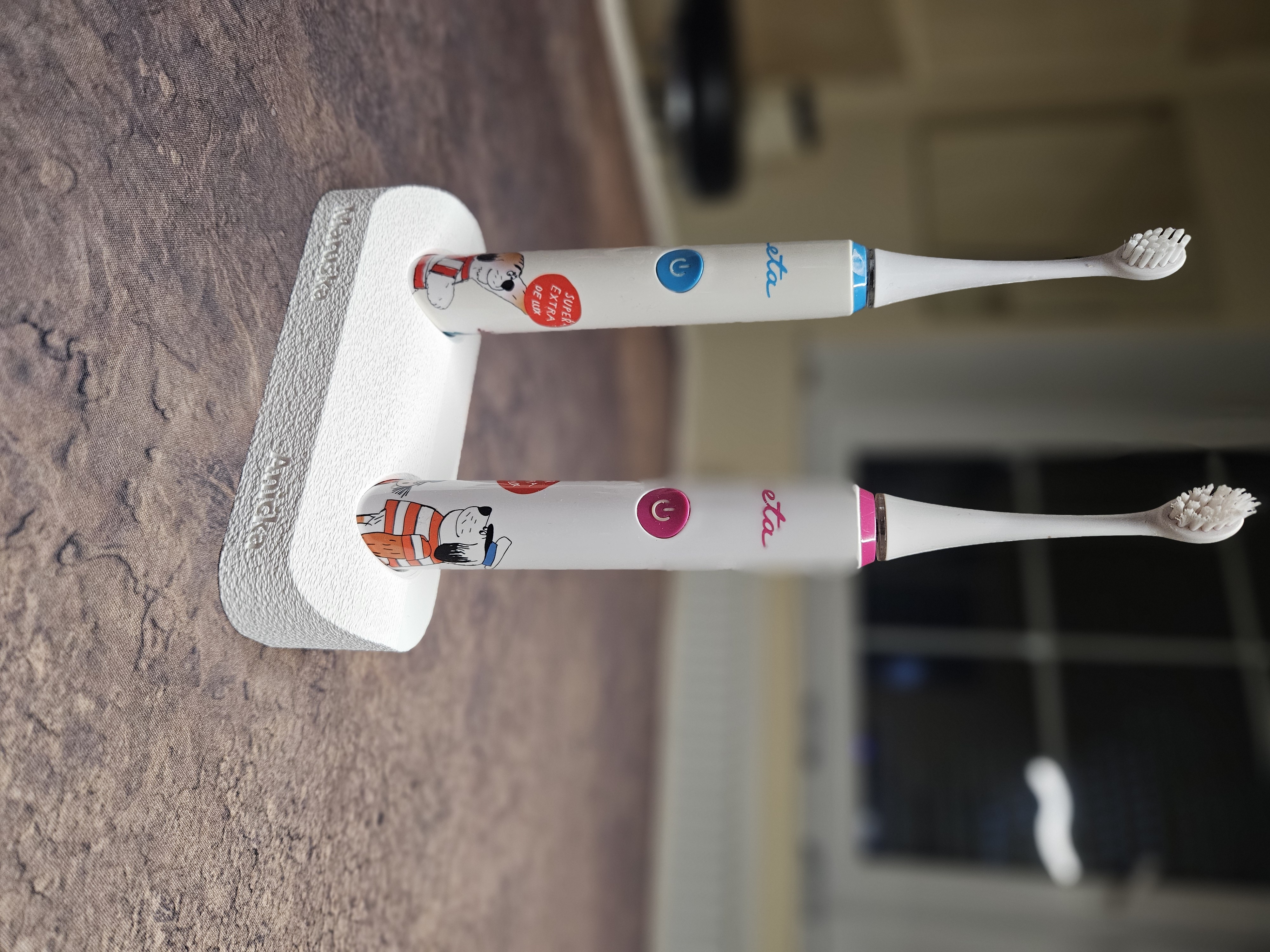 Double Electric toothbrush stand (ETA for kids)