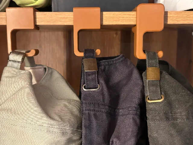 Cap Hanger