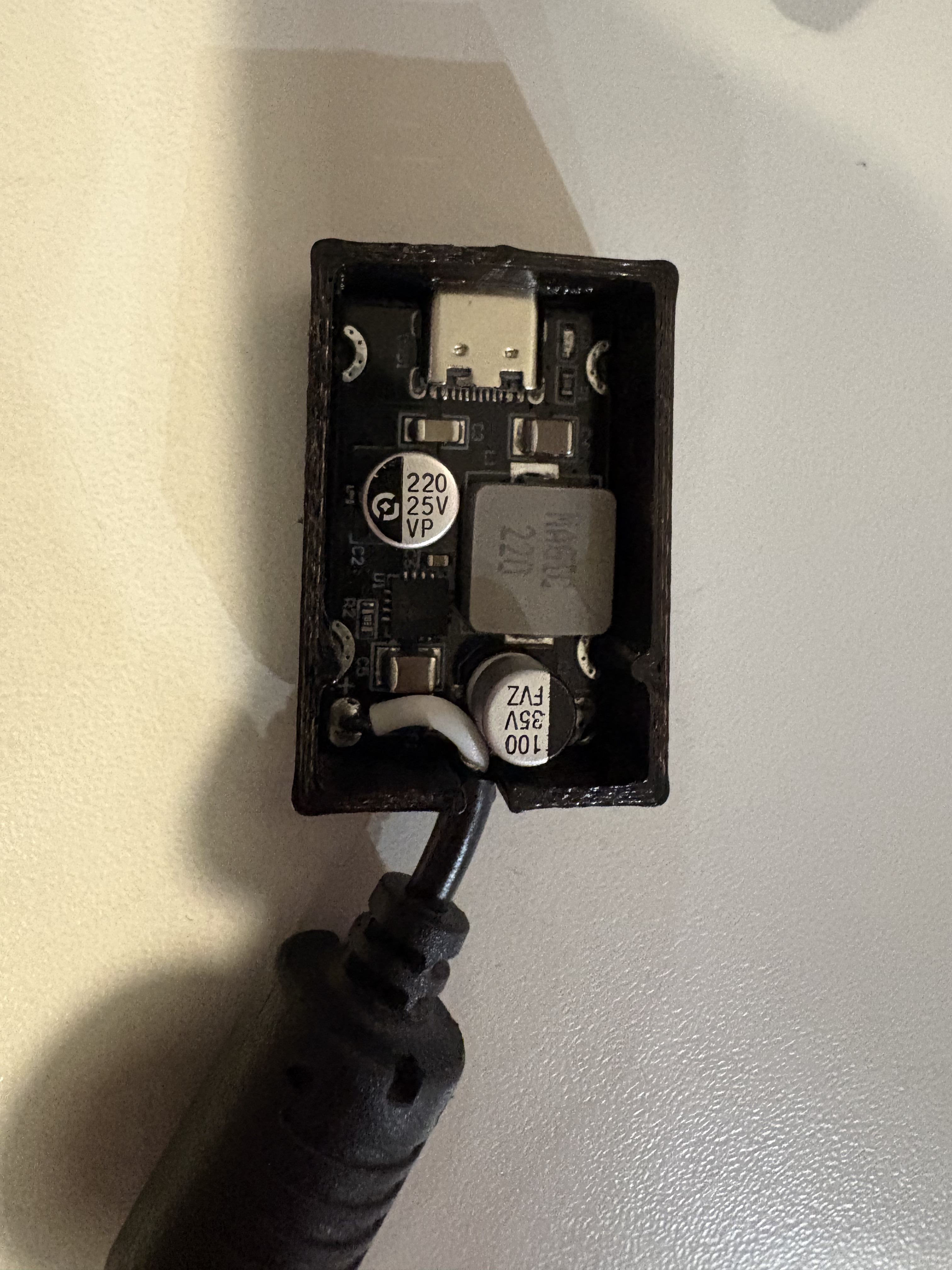 U1E Aliexpress Fast Charger Enclosure