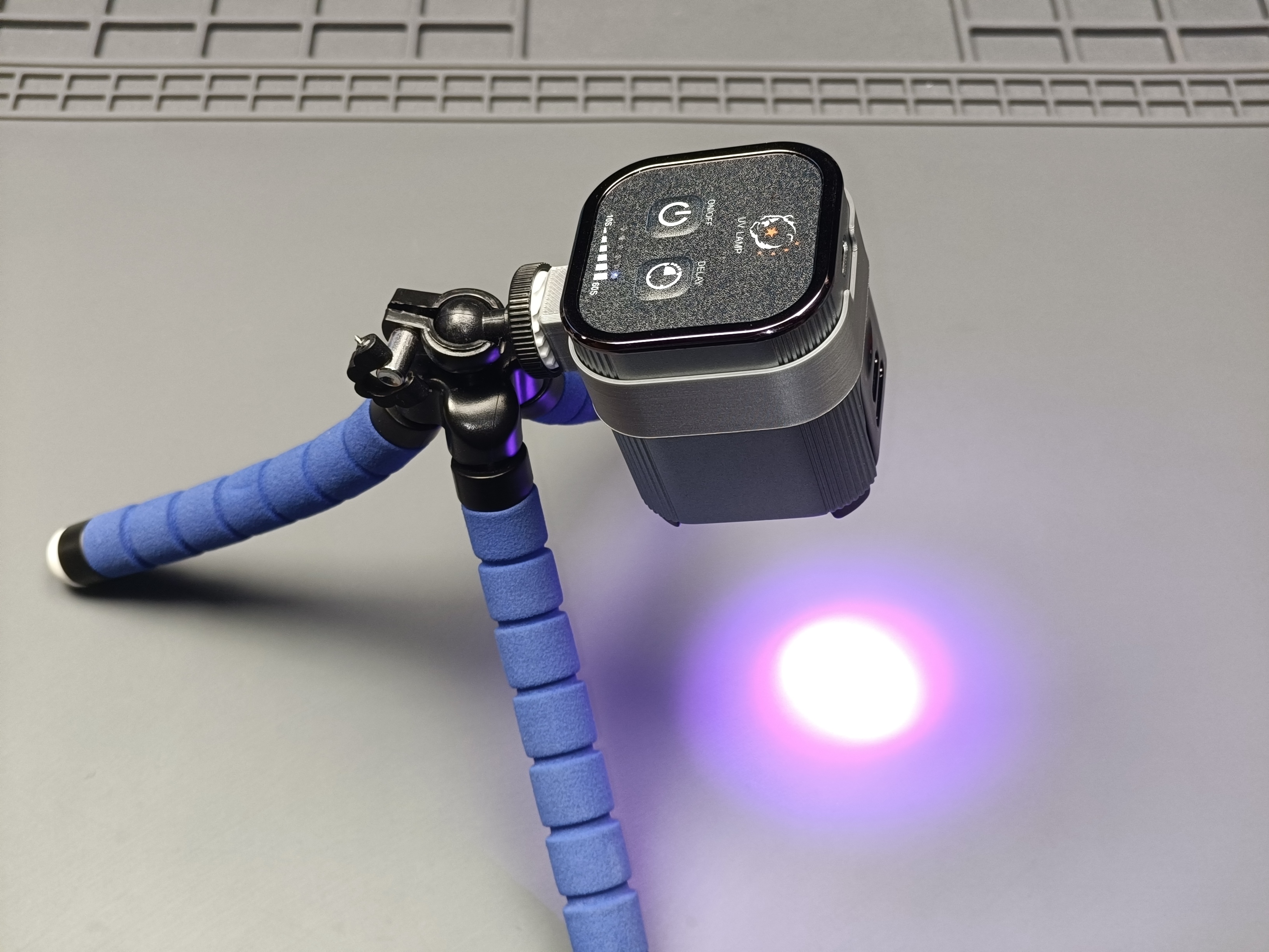 Tripod mount for MECHANIC L1 Pro (or similar) UV curing lamp