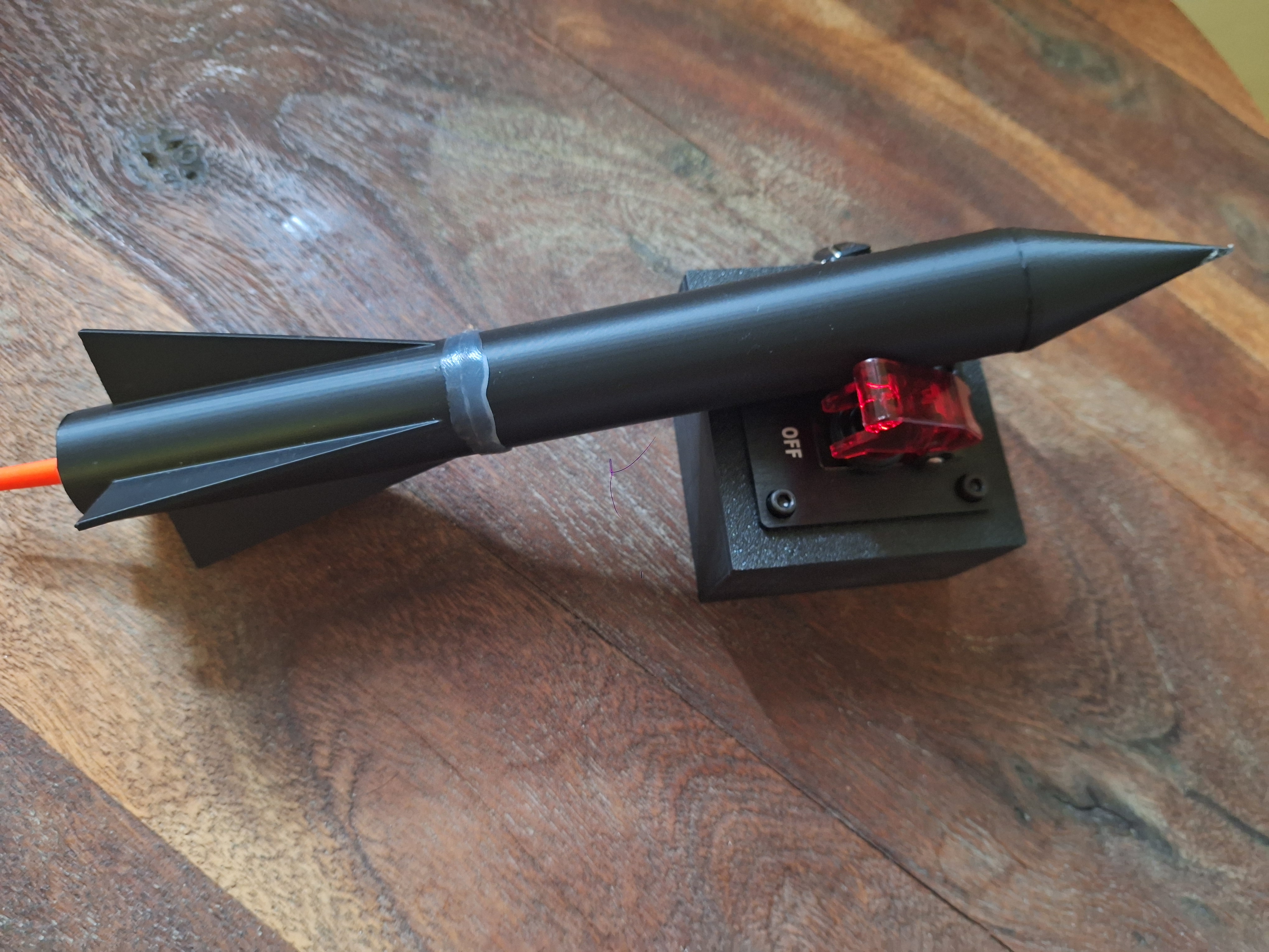 remote detonator_and_rocket