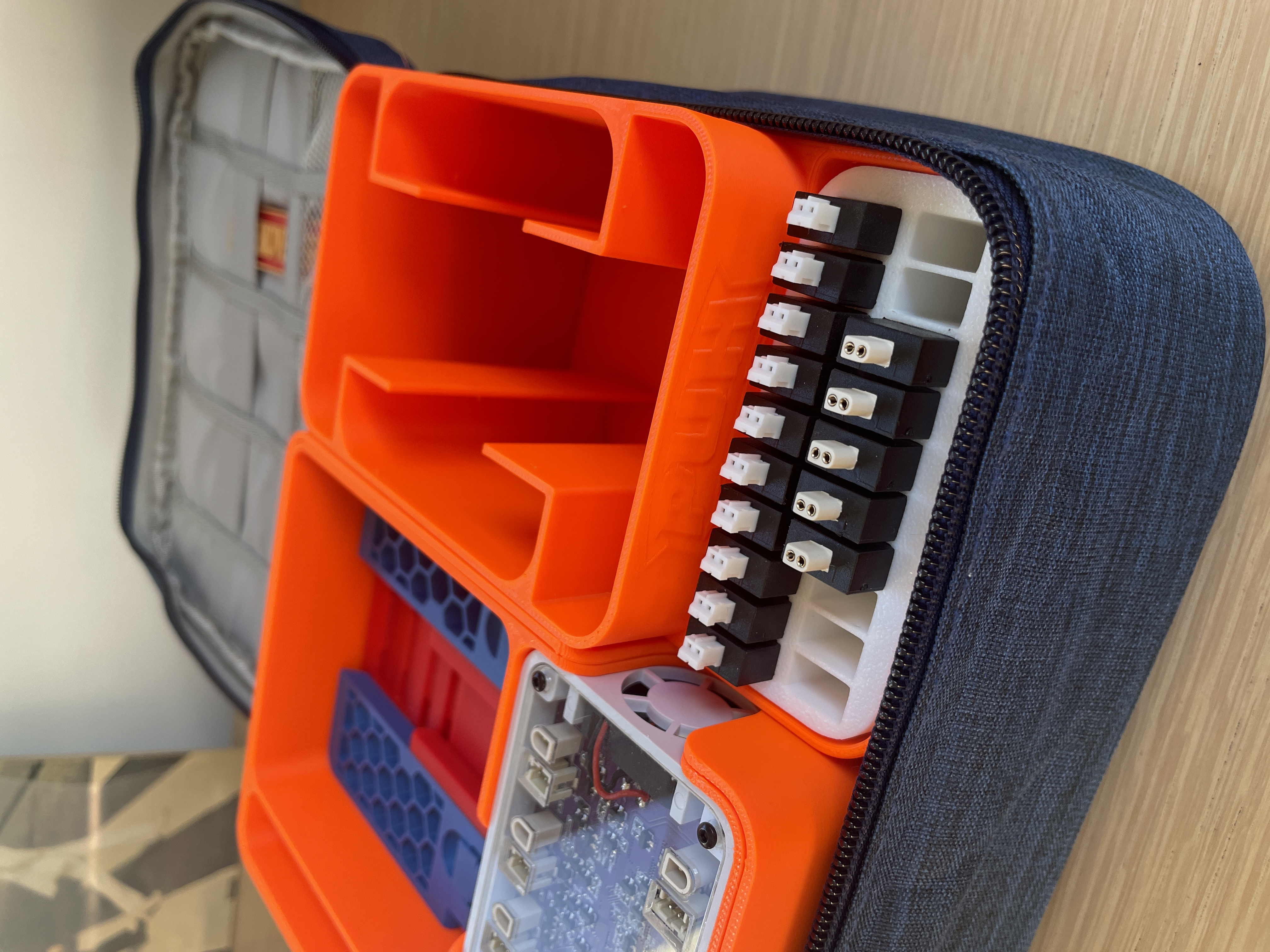 1s battery holder