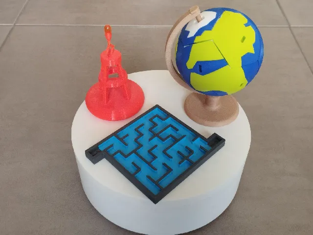 LƐG0 motorized turntable