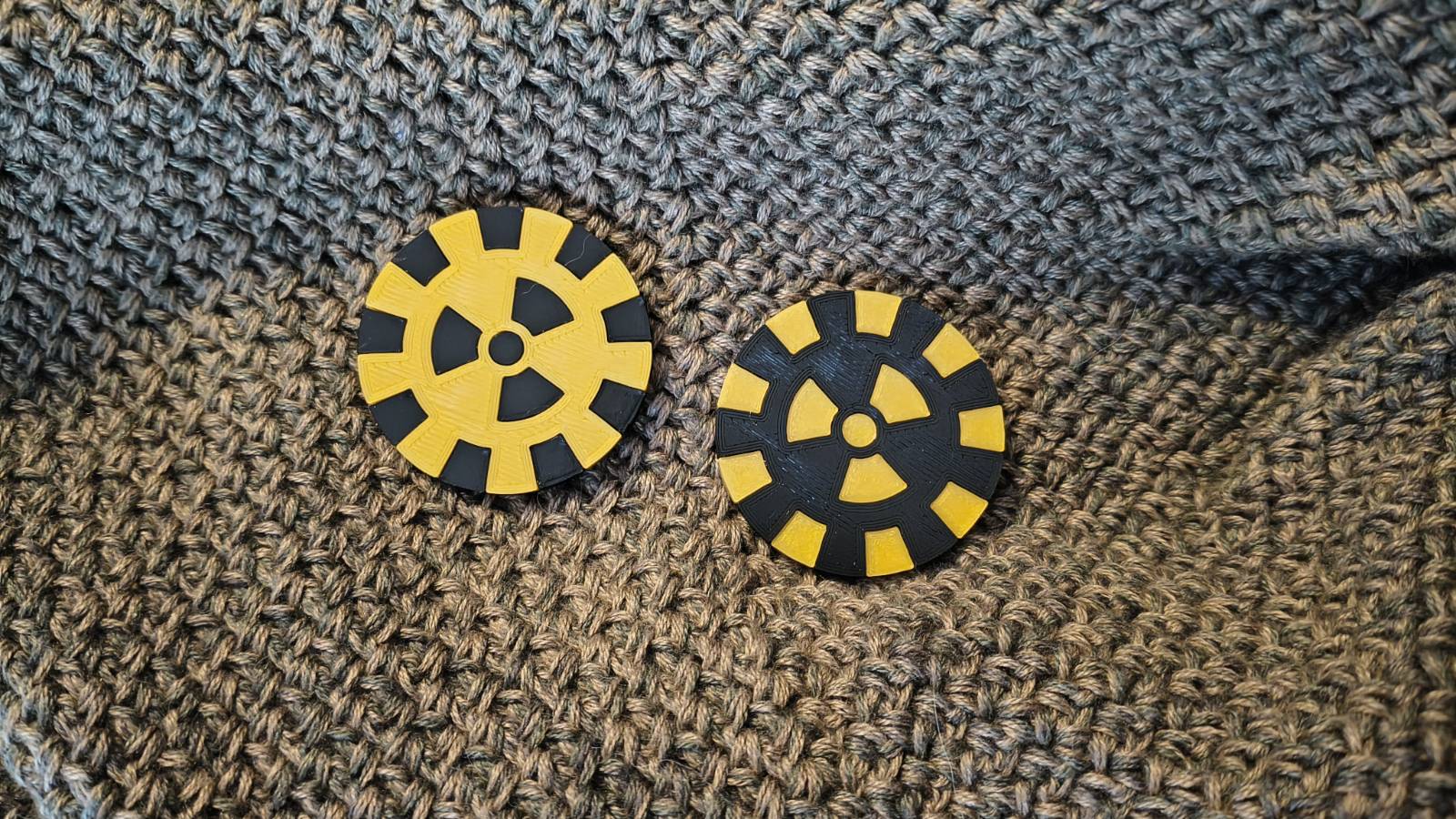 Poker chip - Radioactive sign
