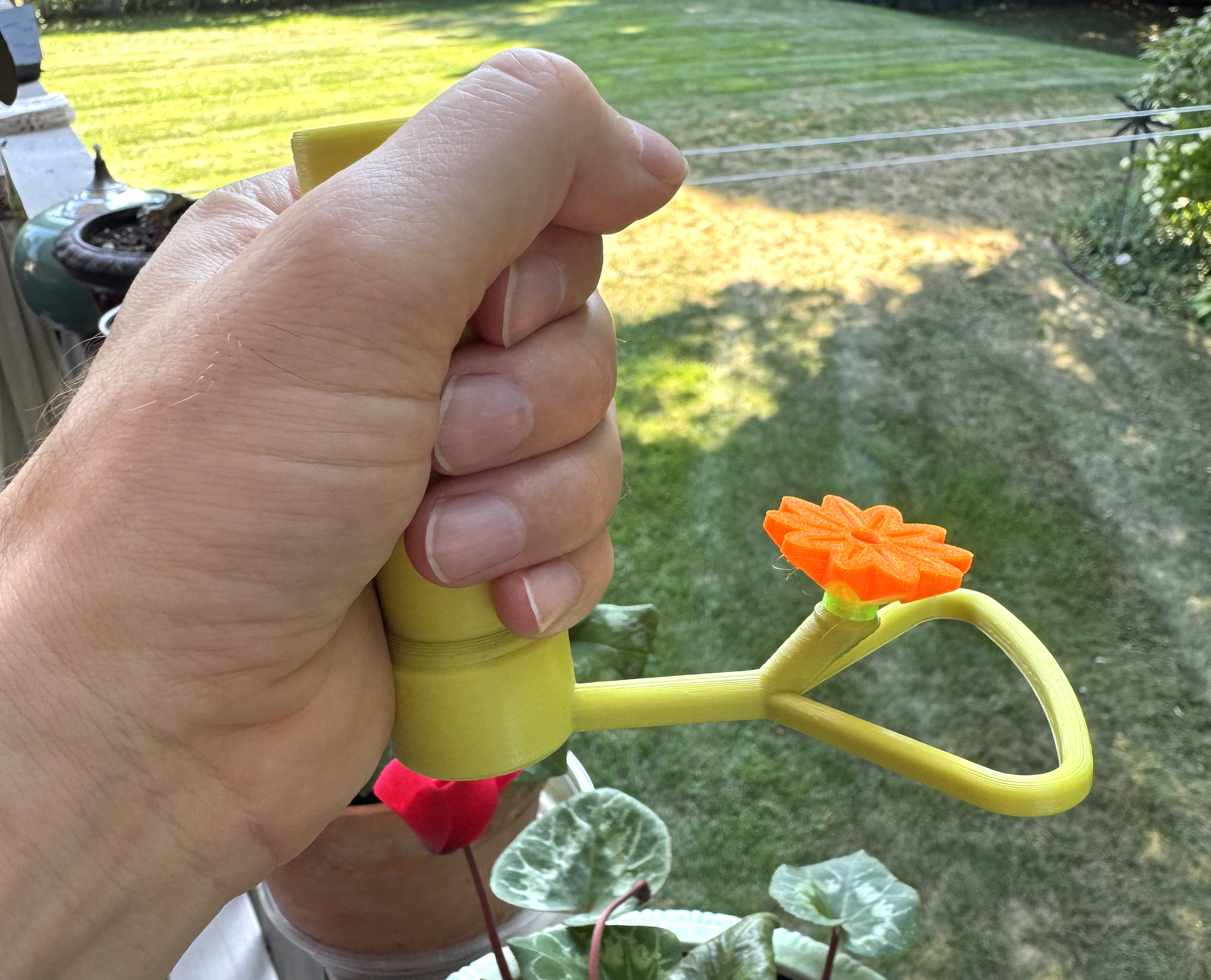 Handheld Hummingbird Feeder